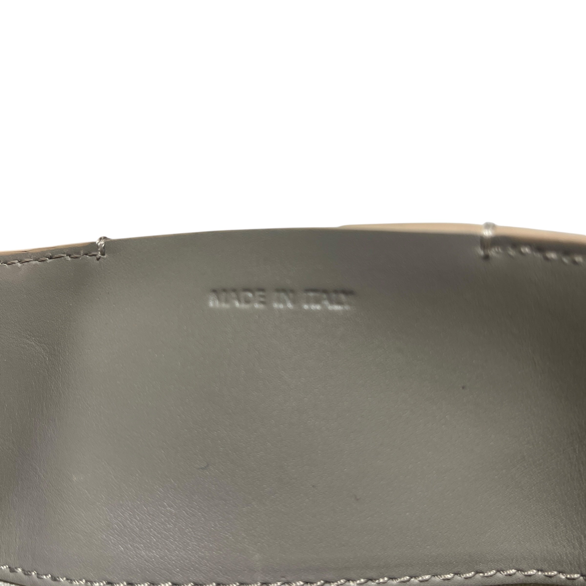 THE ROW/Cross Body Bag/Leather/GRY/canvas inner / condition view 5