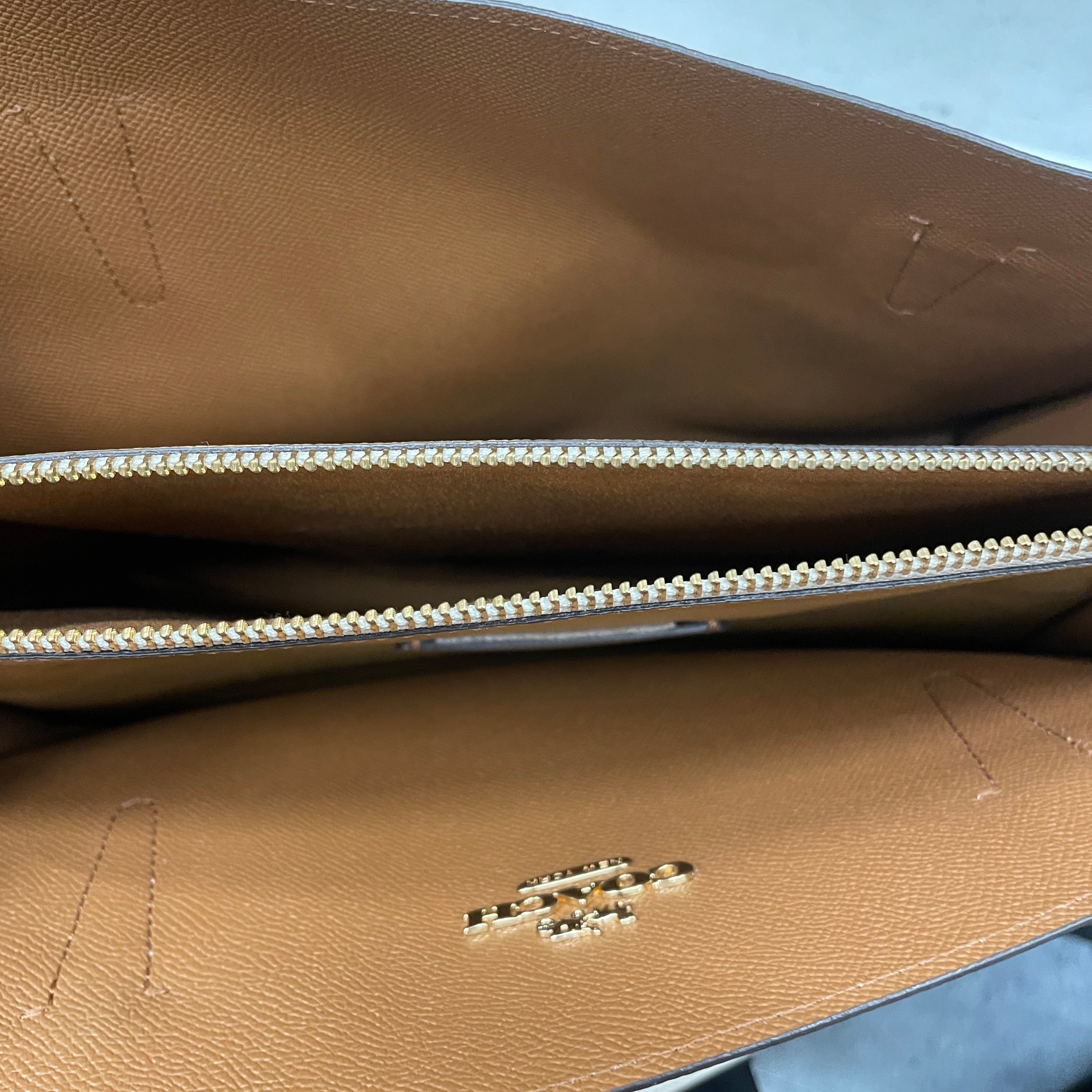 COACH/Bag/Leather/WHT/CARRYALL TOTE/AS IS view 6