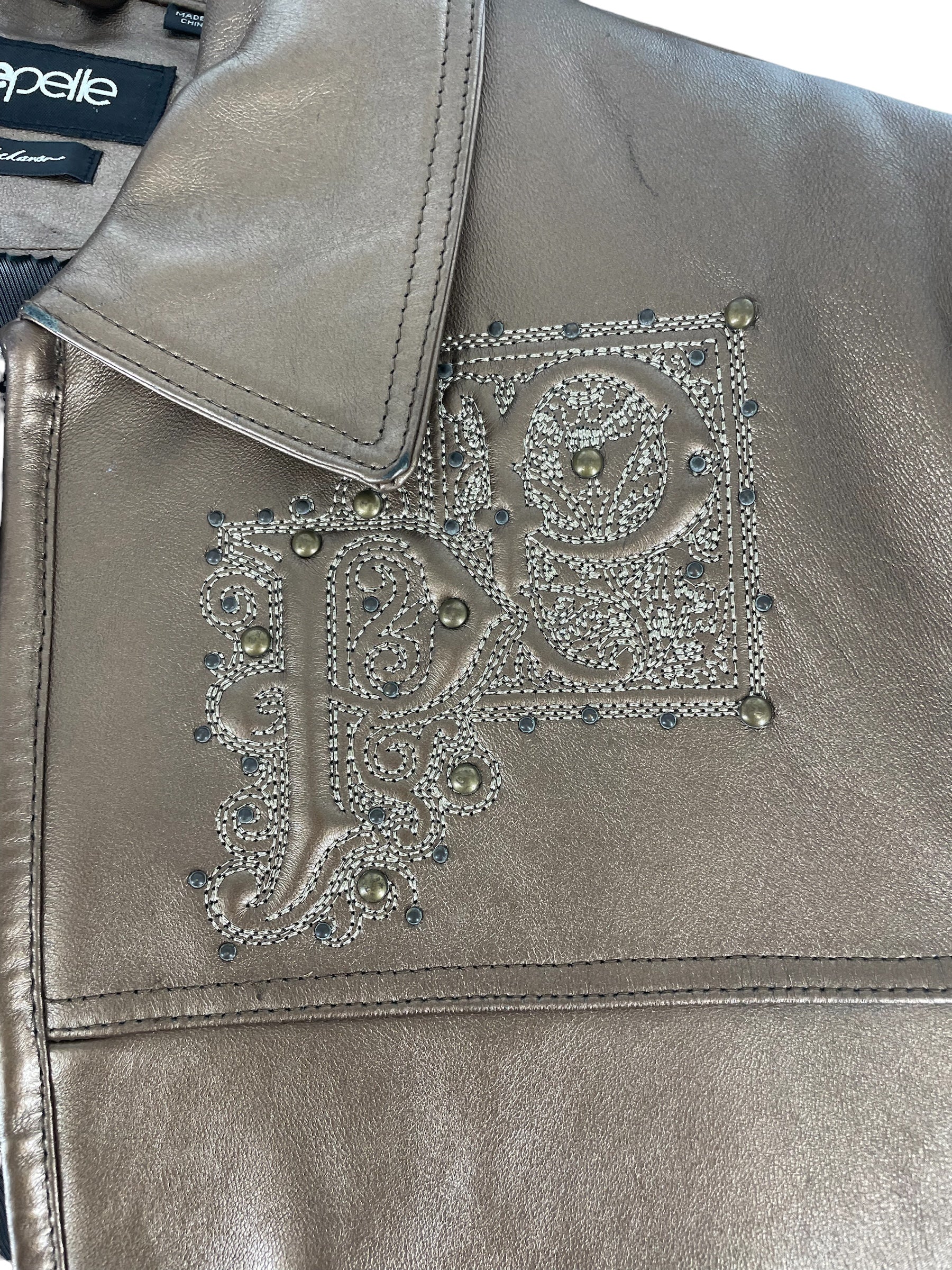 Pelle Pelle/Leather Jkt/L/Leather/GLD/S-1122 GLD EMBLSHD JKT view 4
