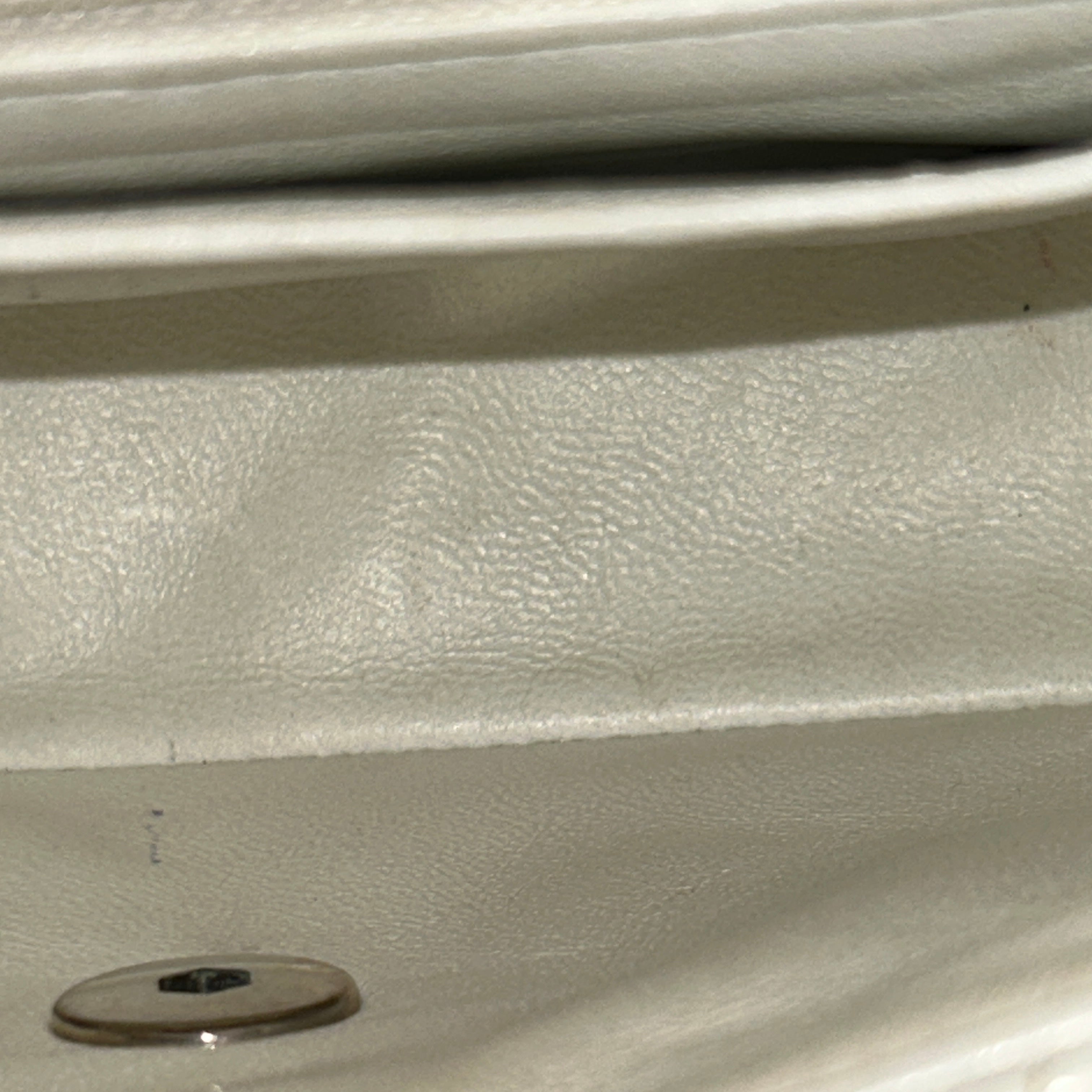 CHANEL/Bag/WHT/Mini Caviar Flap view 10