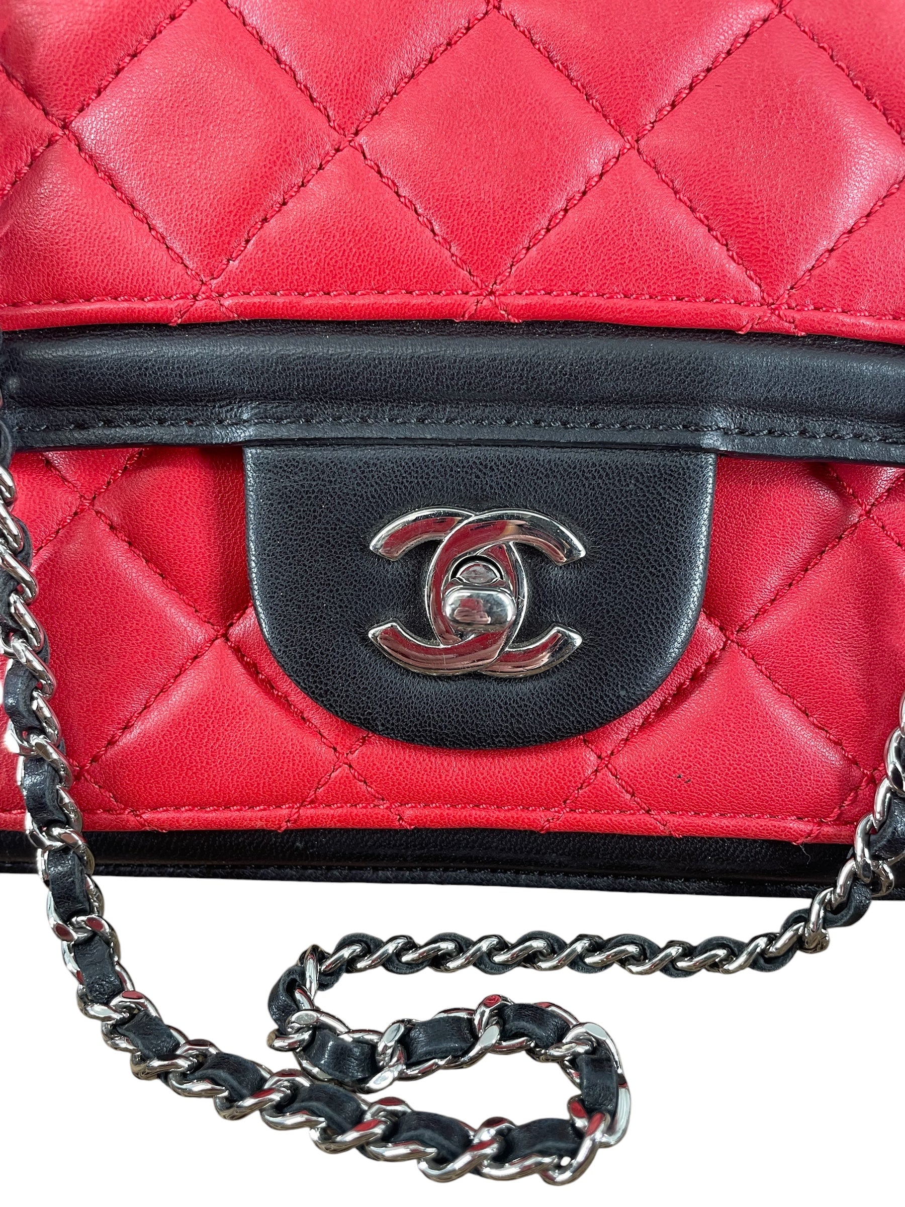 CHANEL/Bag/Leather/MLT/17966051 RED BLK WhT Slvr Hrdw view 4