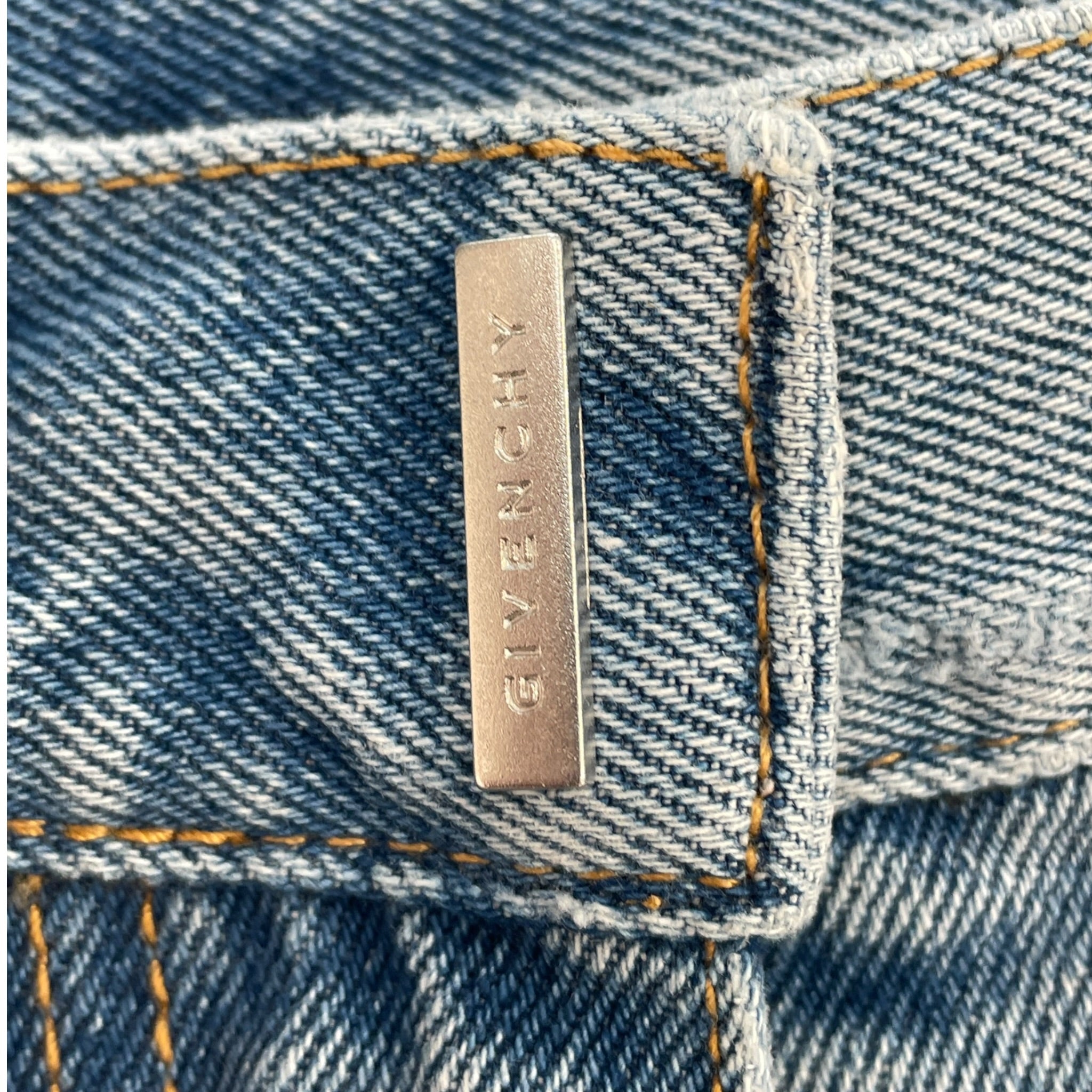 GIVENCHY/Shorts/25/Denim/BLU/Distressed/mini shorts light wash view 4