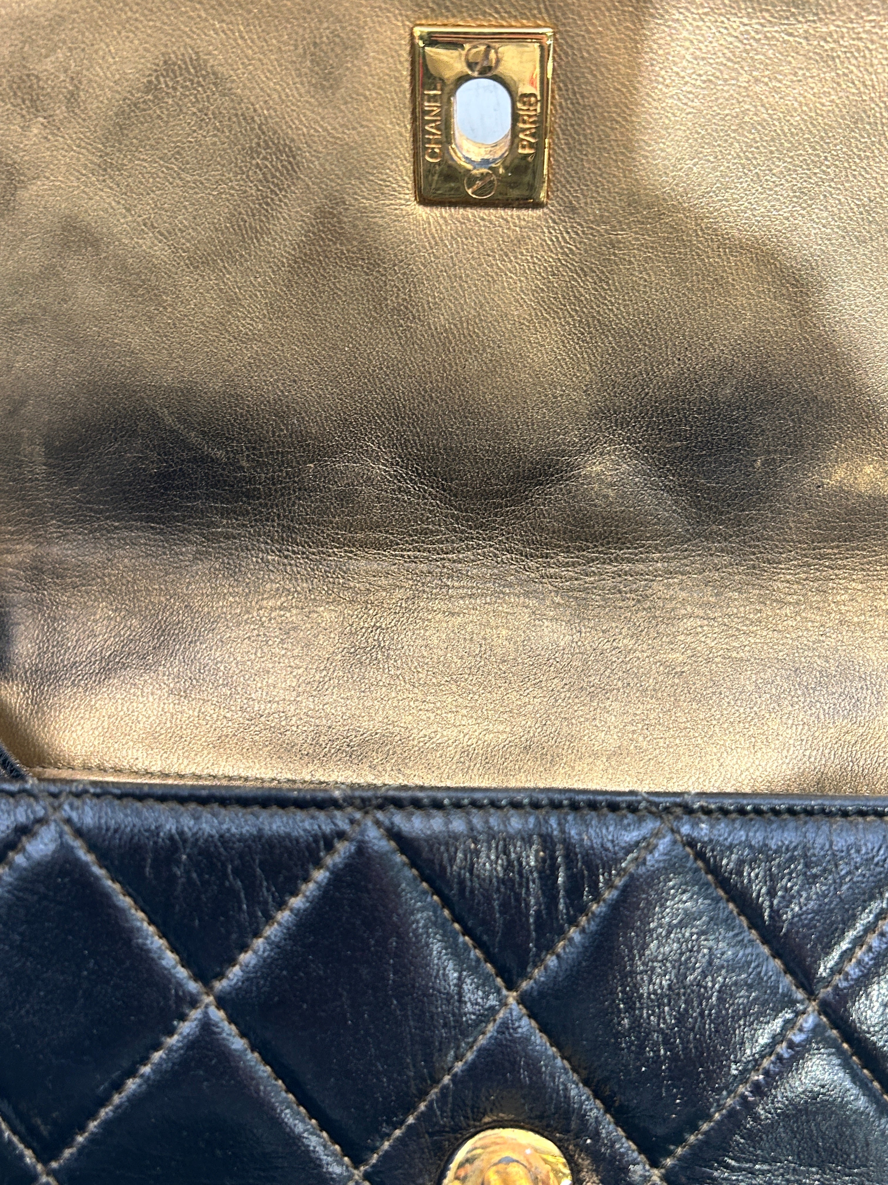 CHANEL/Cross Body Bag/Leather/BLK/QUILTED SQUARE GOLD HARDWARE view 8