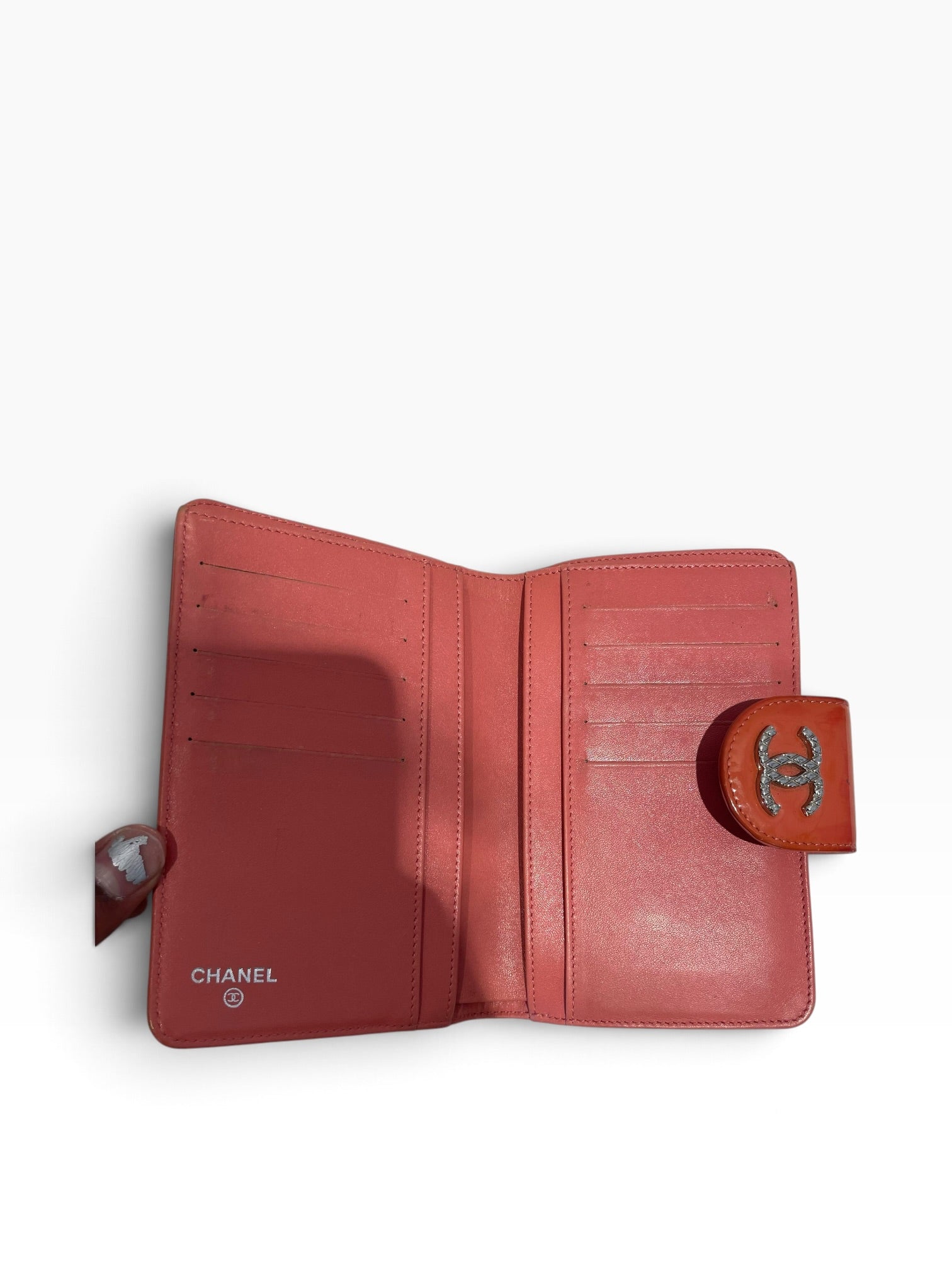 CHANEL/Wallet/Leather/ORN/L's/diamond quilted patent view 4