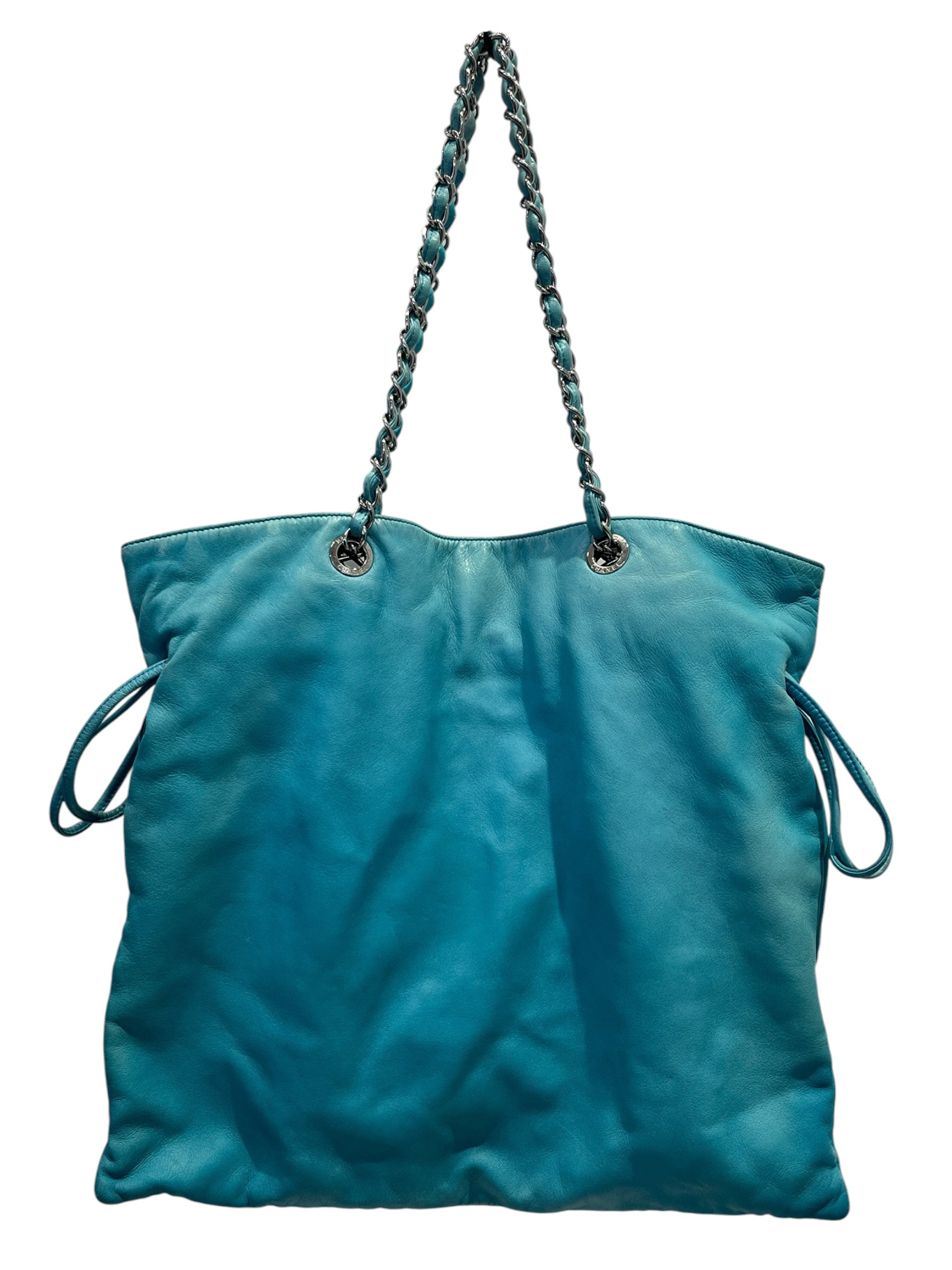 CHANEL/Tote Bag/Leather/BLU/DISC BON BON TOTE view 2