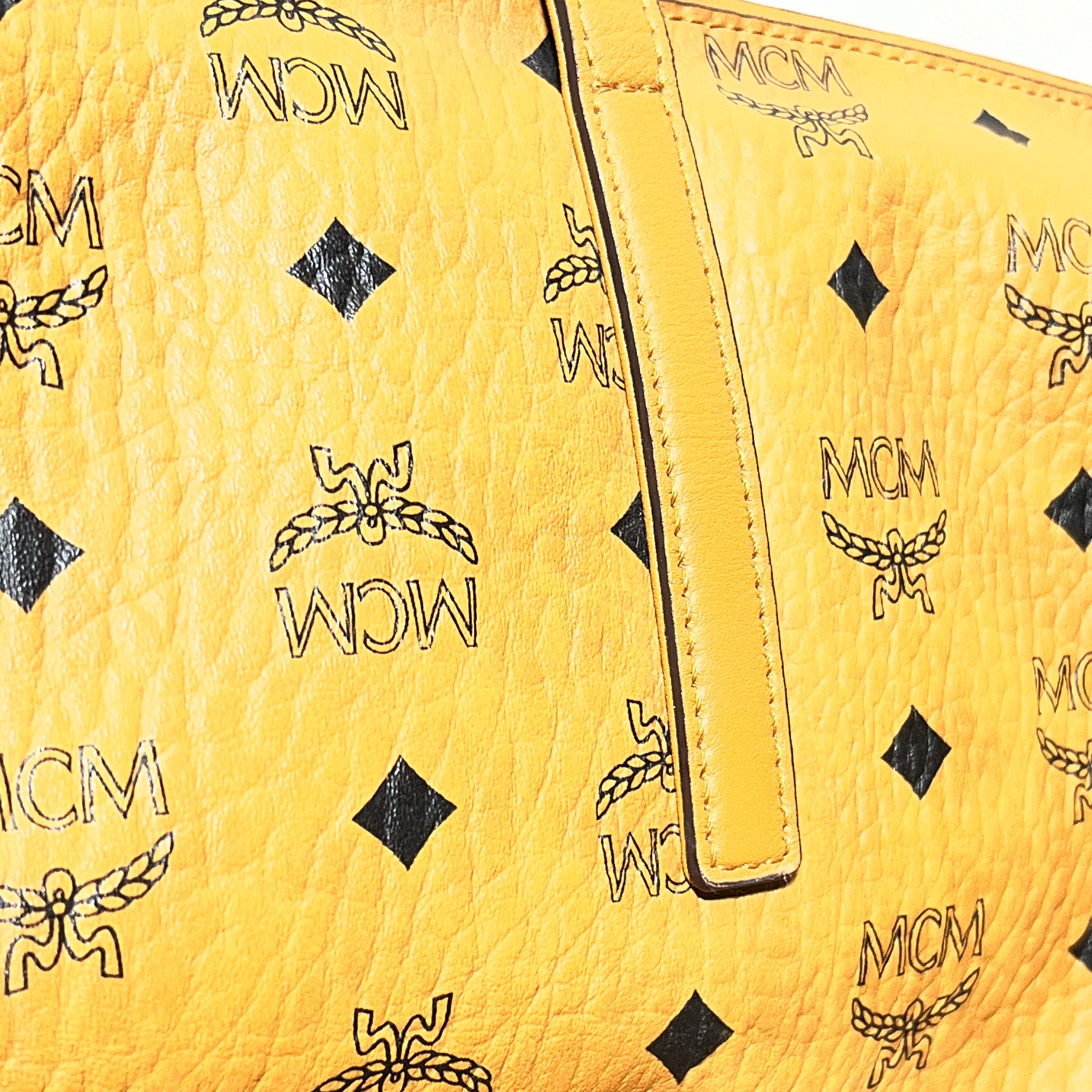 MCM/Bag/Monogram/Leather/CML/ANYA VISETOS YEAR OF THE MOUSE view 10