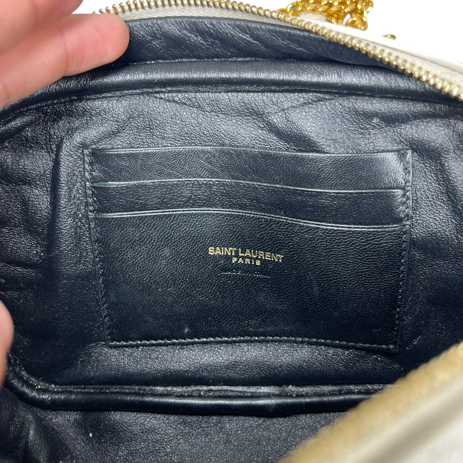SAINT LAURENT/Cross Body Bag/Leather/WHT/CHEVRON LOU CAMERA view 5