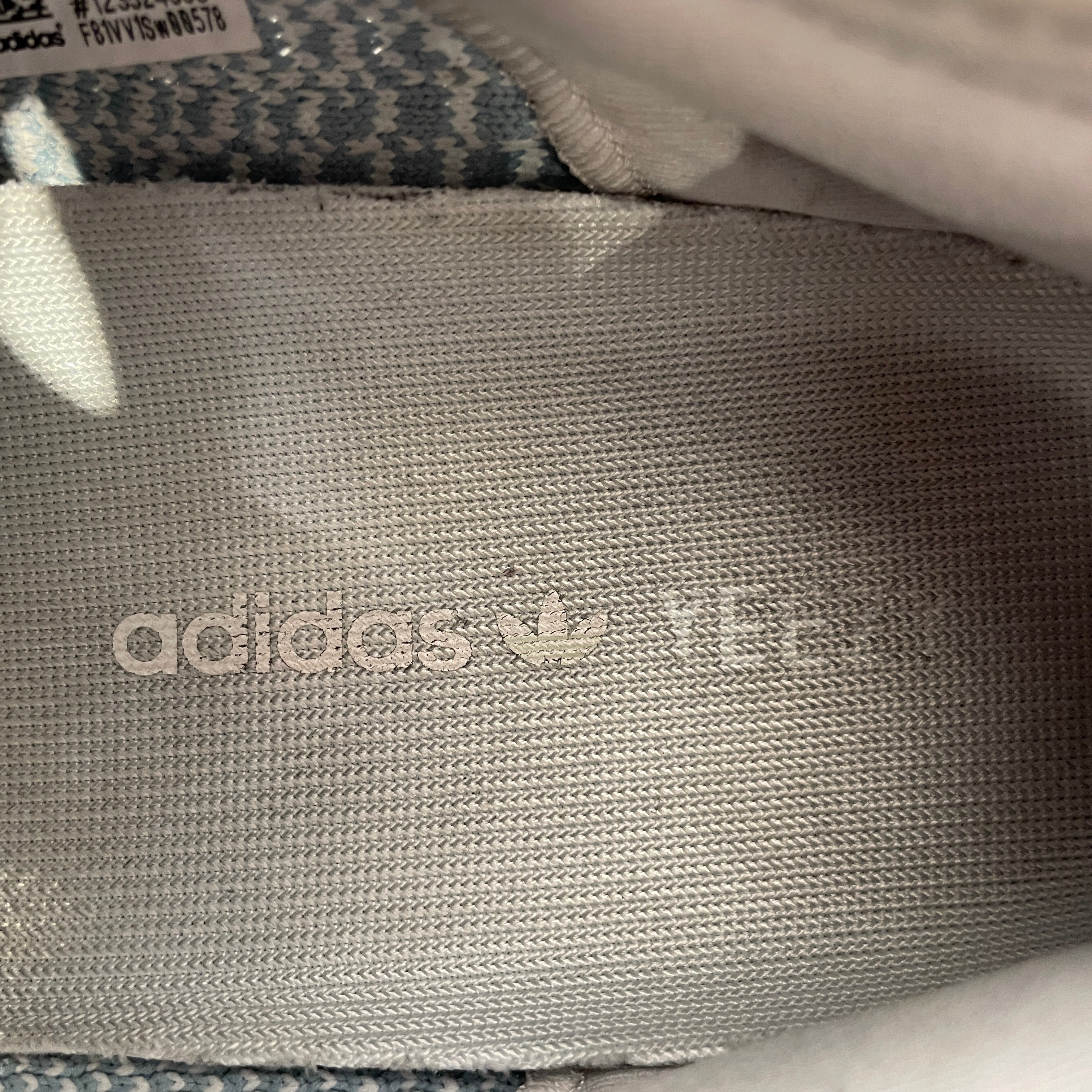 adidas/Low-Sneakers/US9.5/White/FW3043/FW3043 view 3