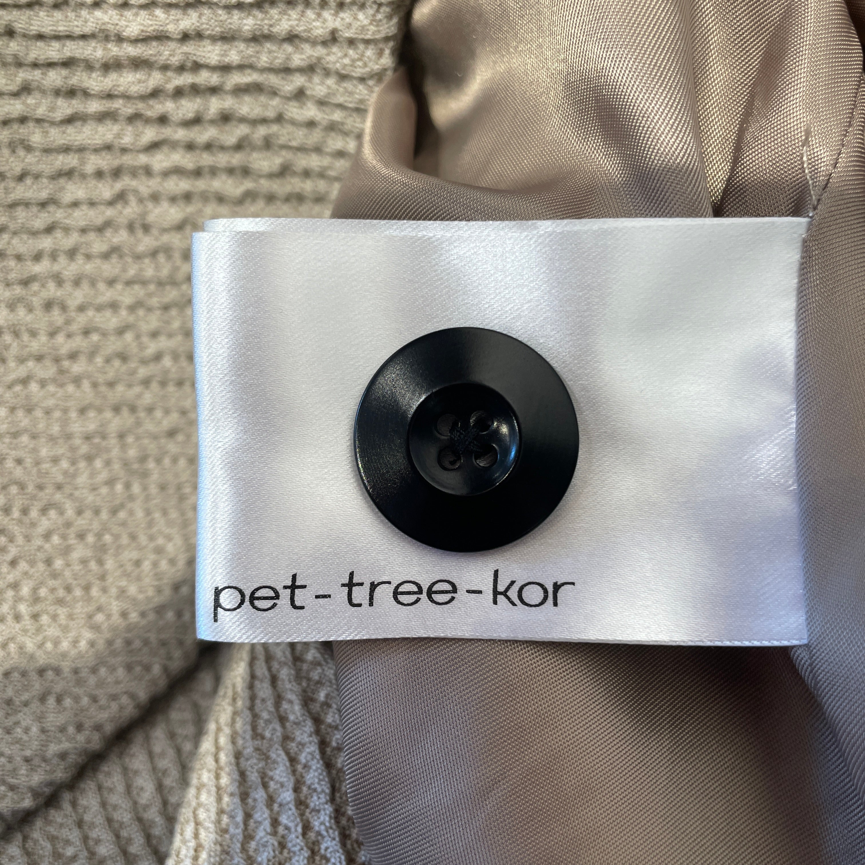 pet-tree-kor/SS Shirt/46/BEG/ANSOO/ASYMMETRIC HEM/PANEL view 4