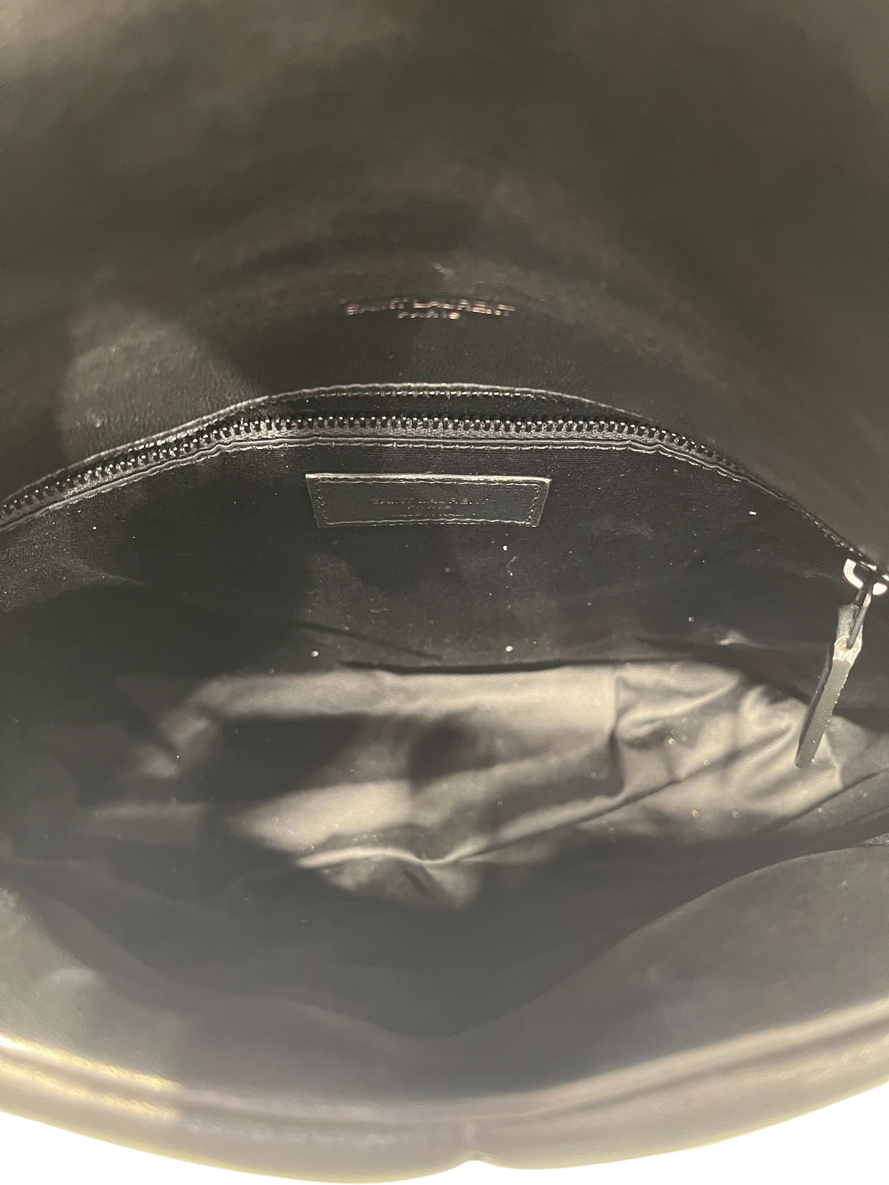 YVES SAINT LAURENT/Bag/Lambskin/BLK/LRGE MONO LOULOU PUFFER view 7