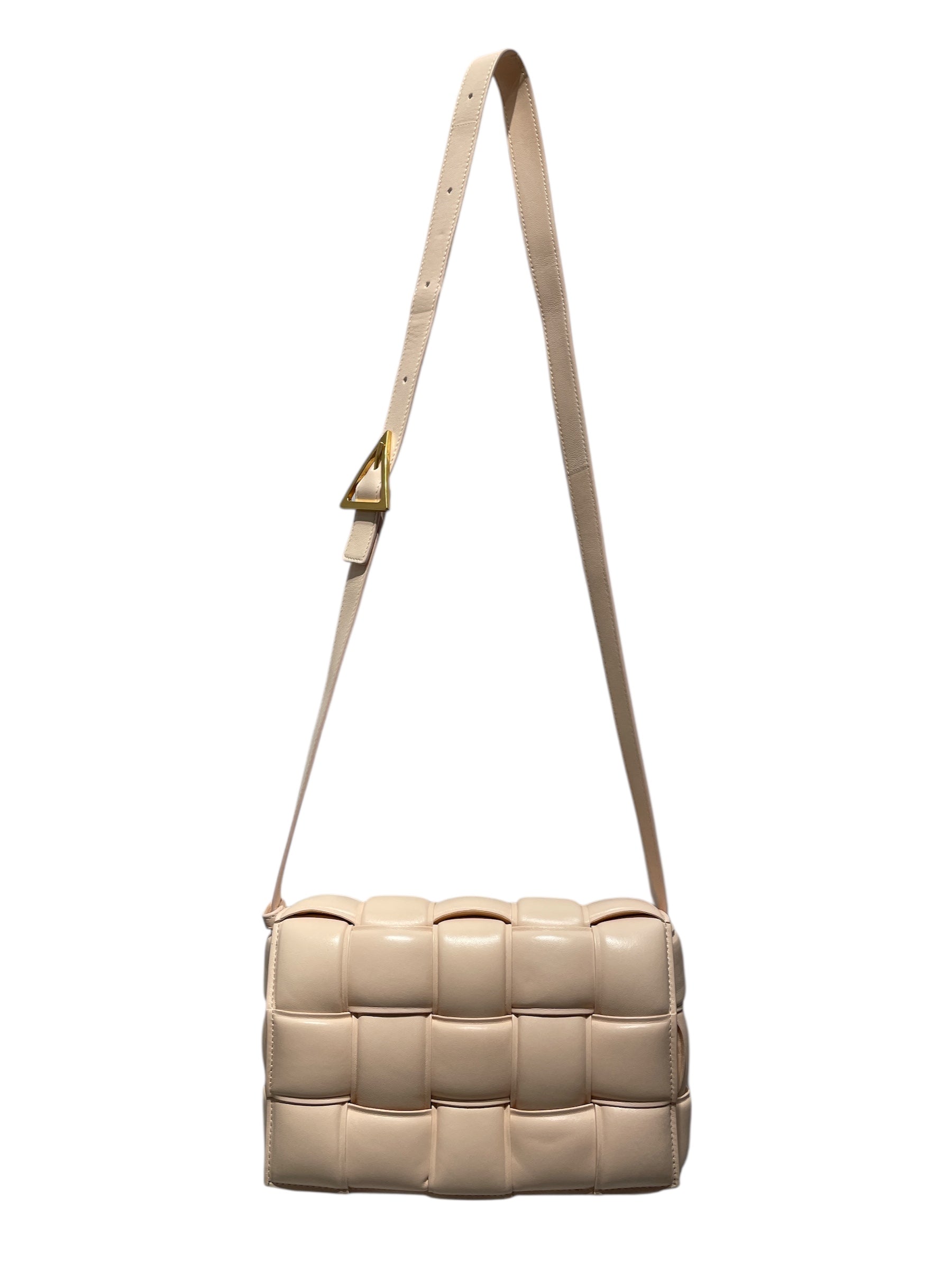 BOTTEGA VENETA/Cross Body Bag/Leather/PNK/Padded Cassette view 1