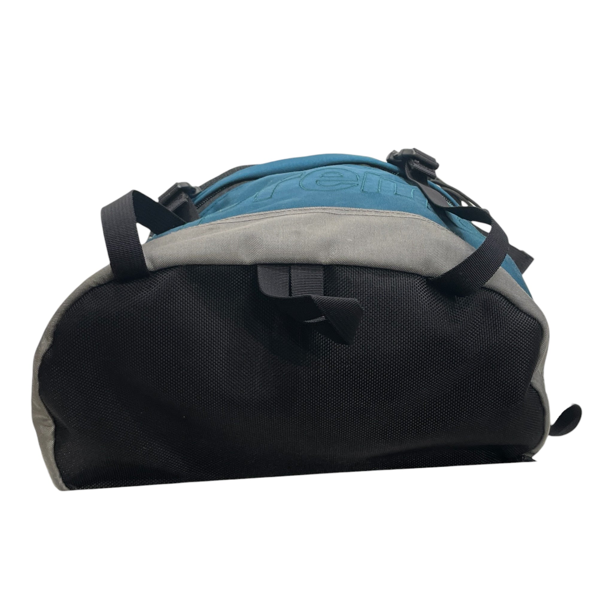 Supreme/Backpack/Nylon/BLU/SUPREME 2016 2 POCKET view 3