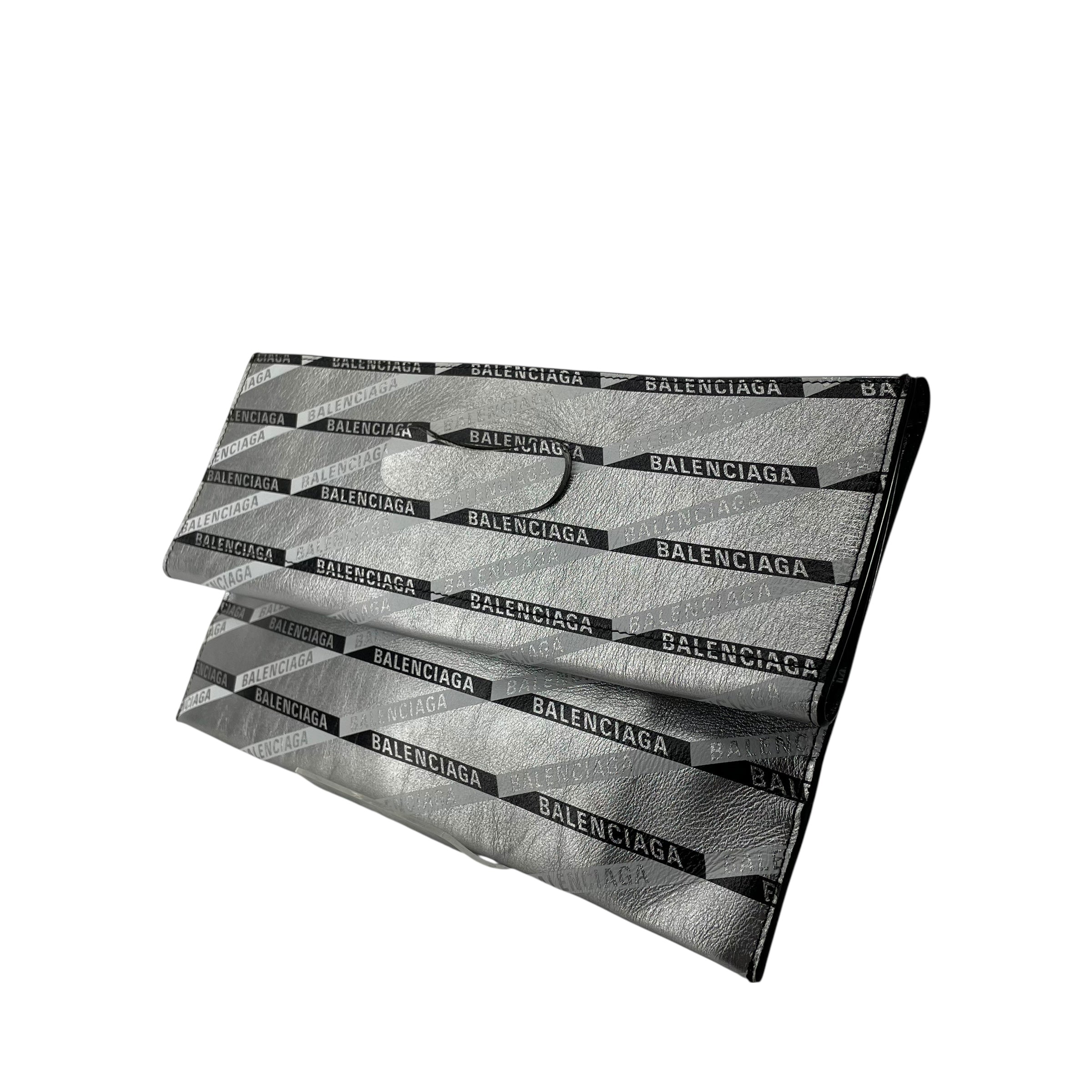 BALENCIAGA/Clutch Bag/All Over Print/Leather/SLV/MONOGRAM LOGO BLK+WHI view 3