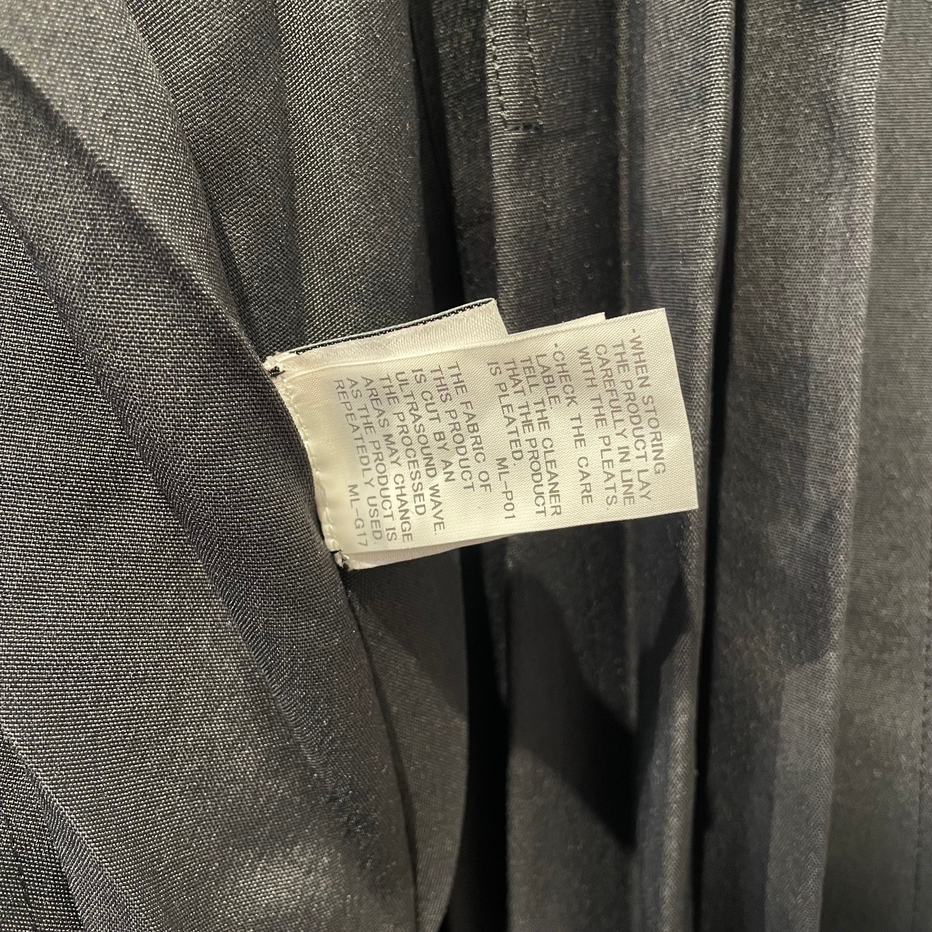 HOMME PLISSE ISSEY MIYAKE/Trench Coat/1/Polyester/BLK/PLEATED & HIGH COLLAR COAT view 6