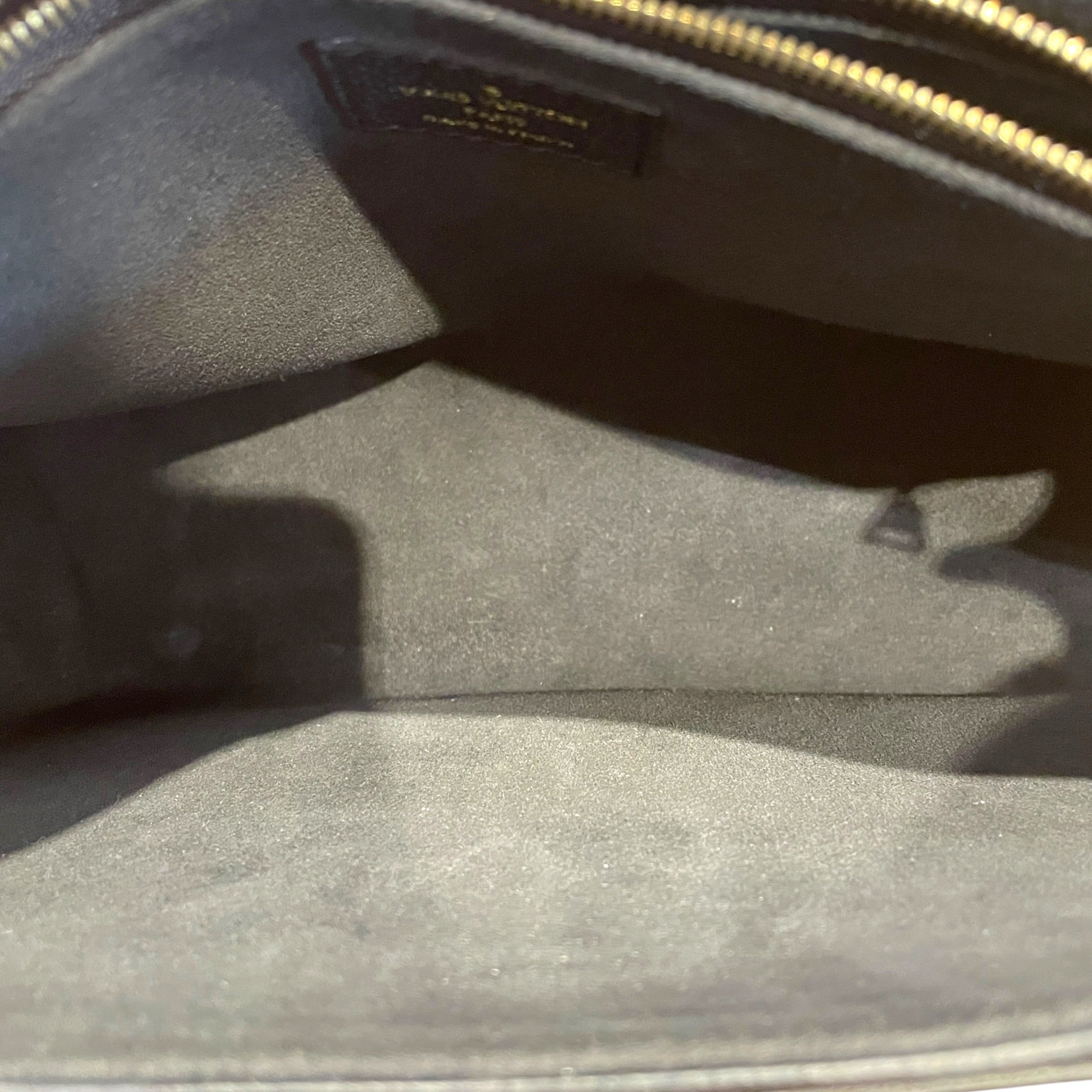 LOUIS VUITTON/Cross Body Bag/Monogram/Leather/BLK/Empriente Vavin view 4