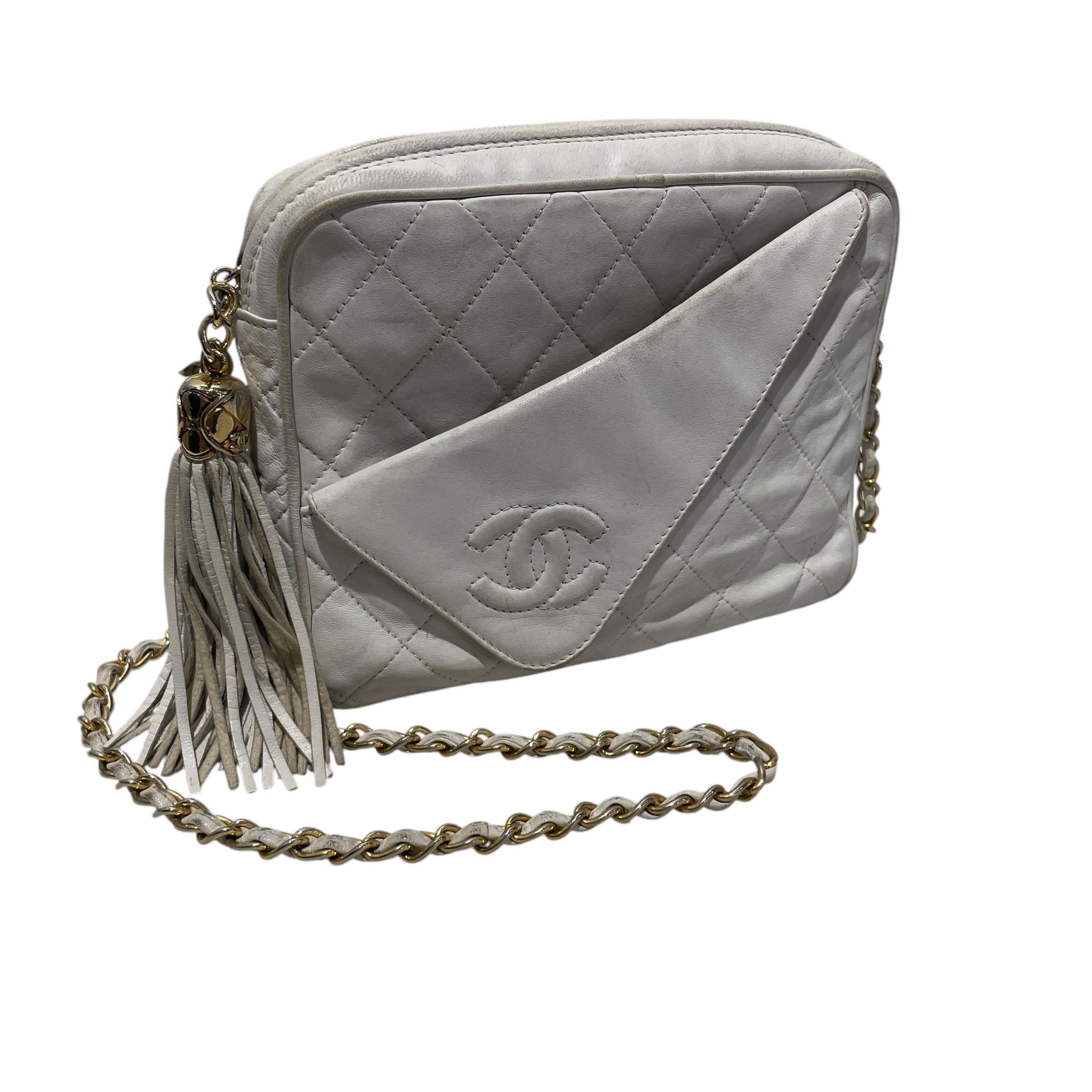 CHANEL/Bag/Leather/WHT/quilted camera view 1