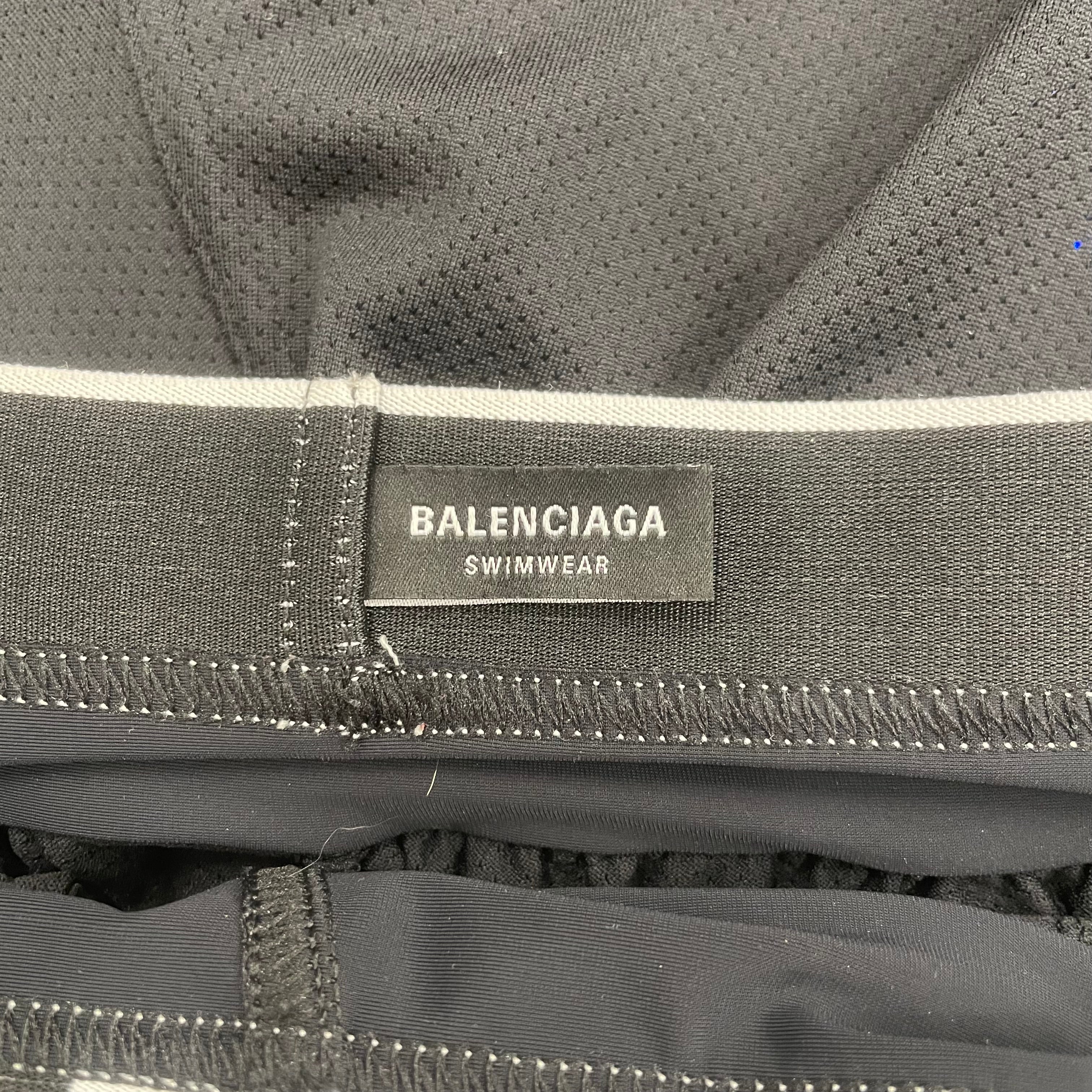 BALENCIAGA/Shorts/XL/Nylon/BLK/WHITEWAISTBAND view 3