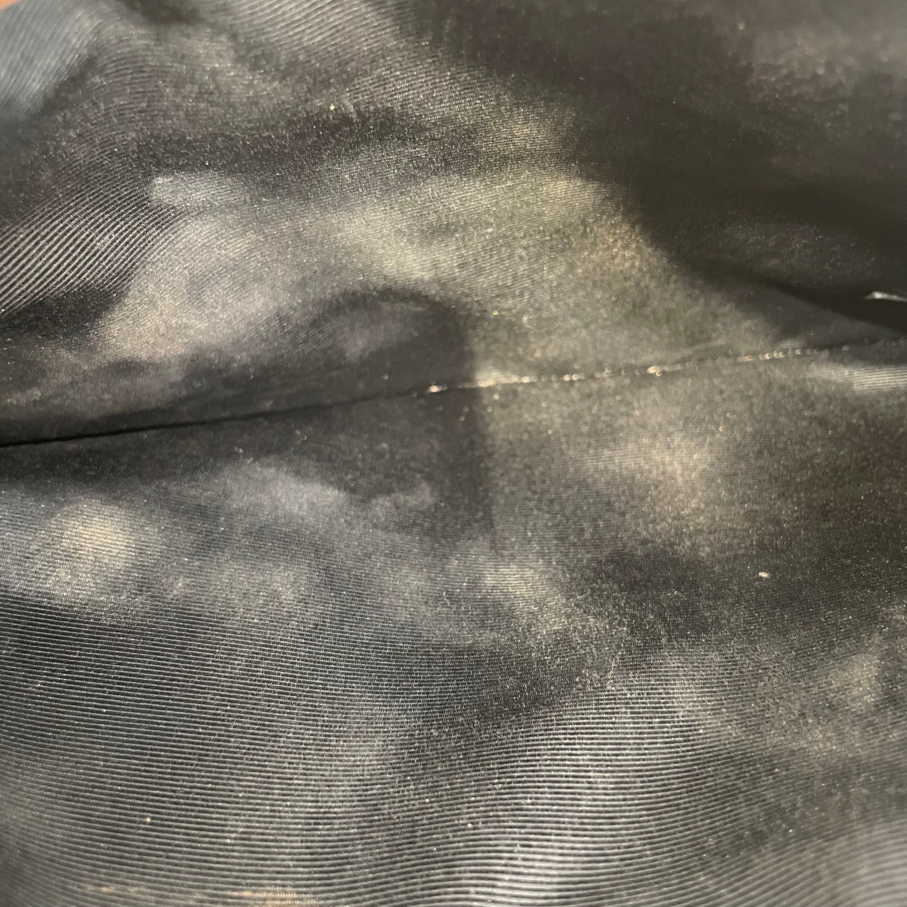 SAINT LAURENT/Clutch Bag/Leather/BLK/portfolio/button corner view 3
