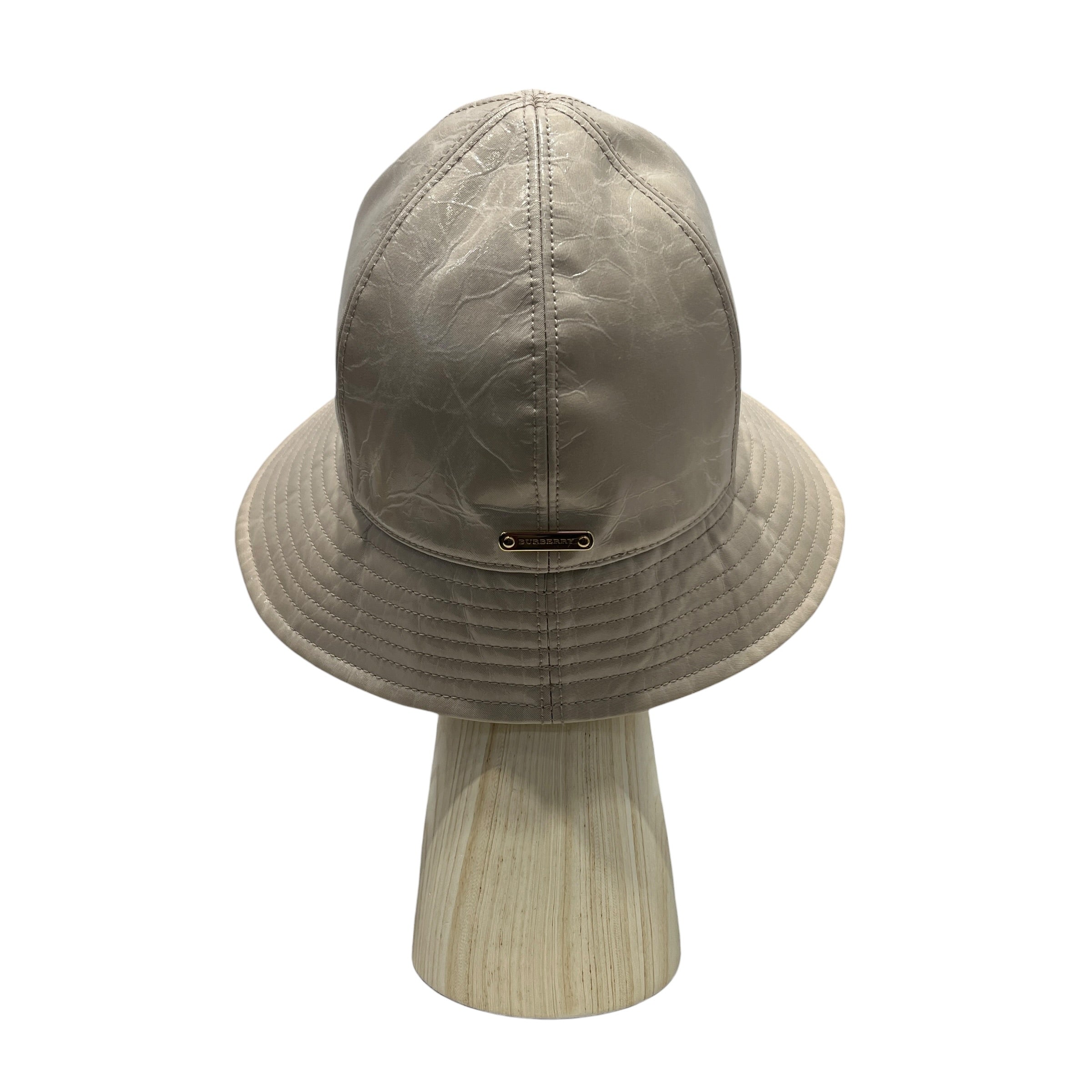 BURBERRY LONDON/Bucket Hat/S/Leather/CRM/PATENT LEATHER  GOLD EMBLEM view 3