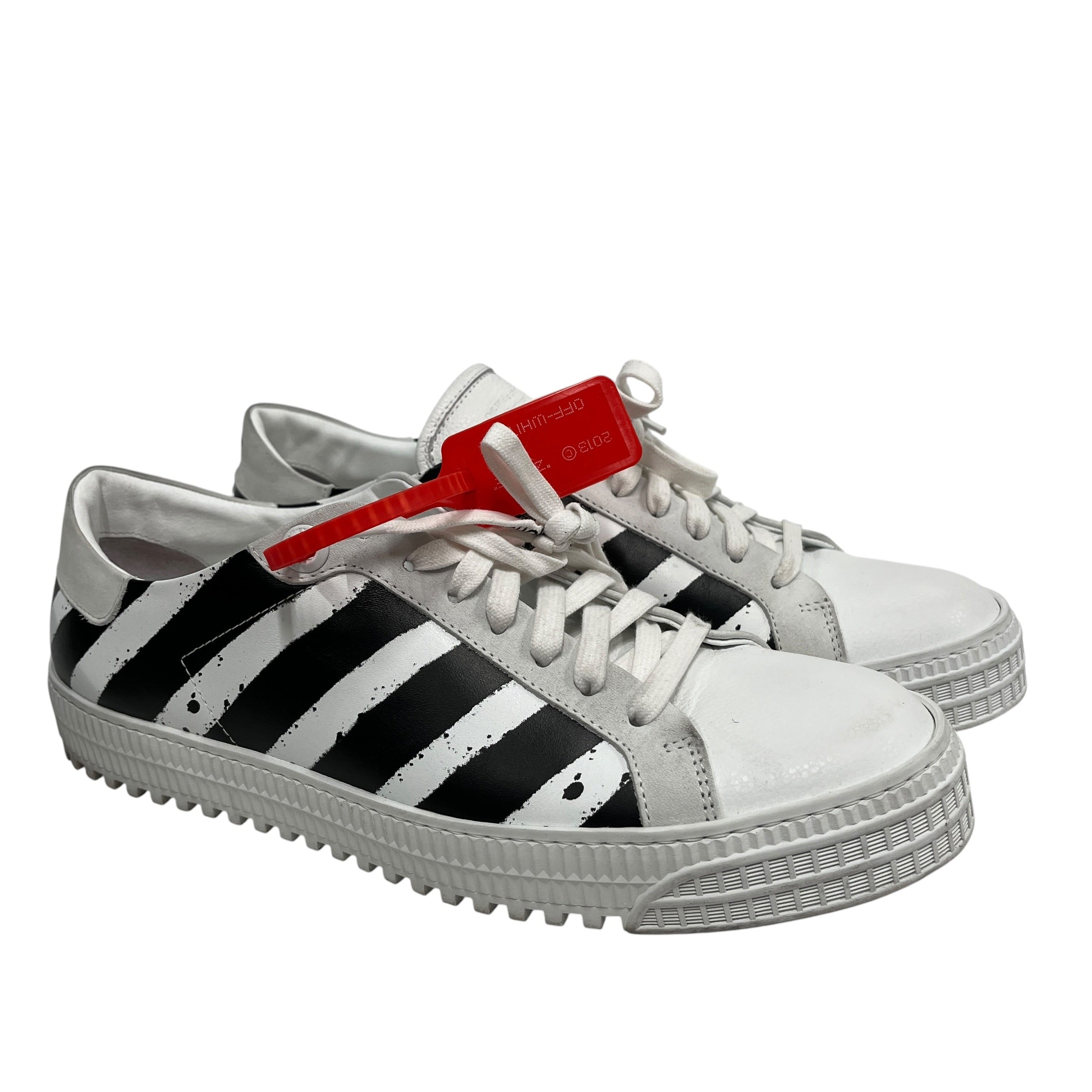 OFF-WHITE/Low-Sneakers/EU 44/Graphic/Leather/WHT/DIAGONAL SPRAY view 1