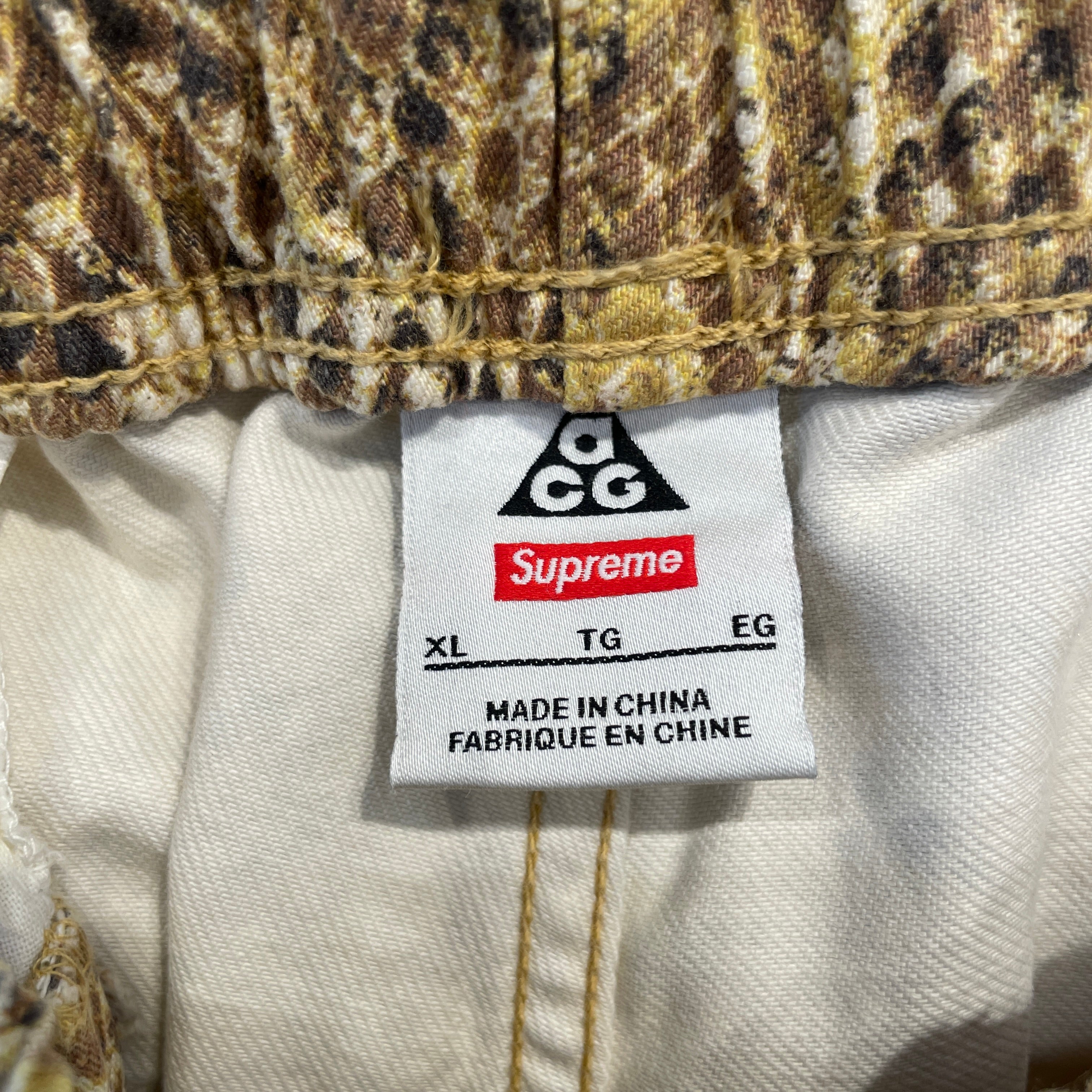 Supreme/NIKE ACG/Straight Pants/XL/Denim/CRM/Animal Pattern/SNAKESKIN BELTED view 3