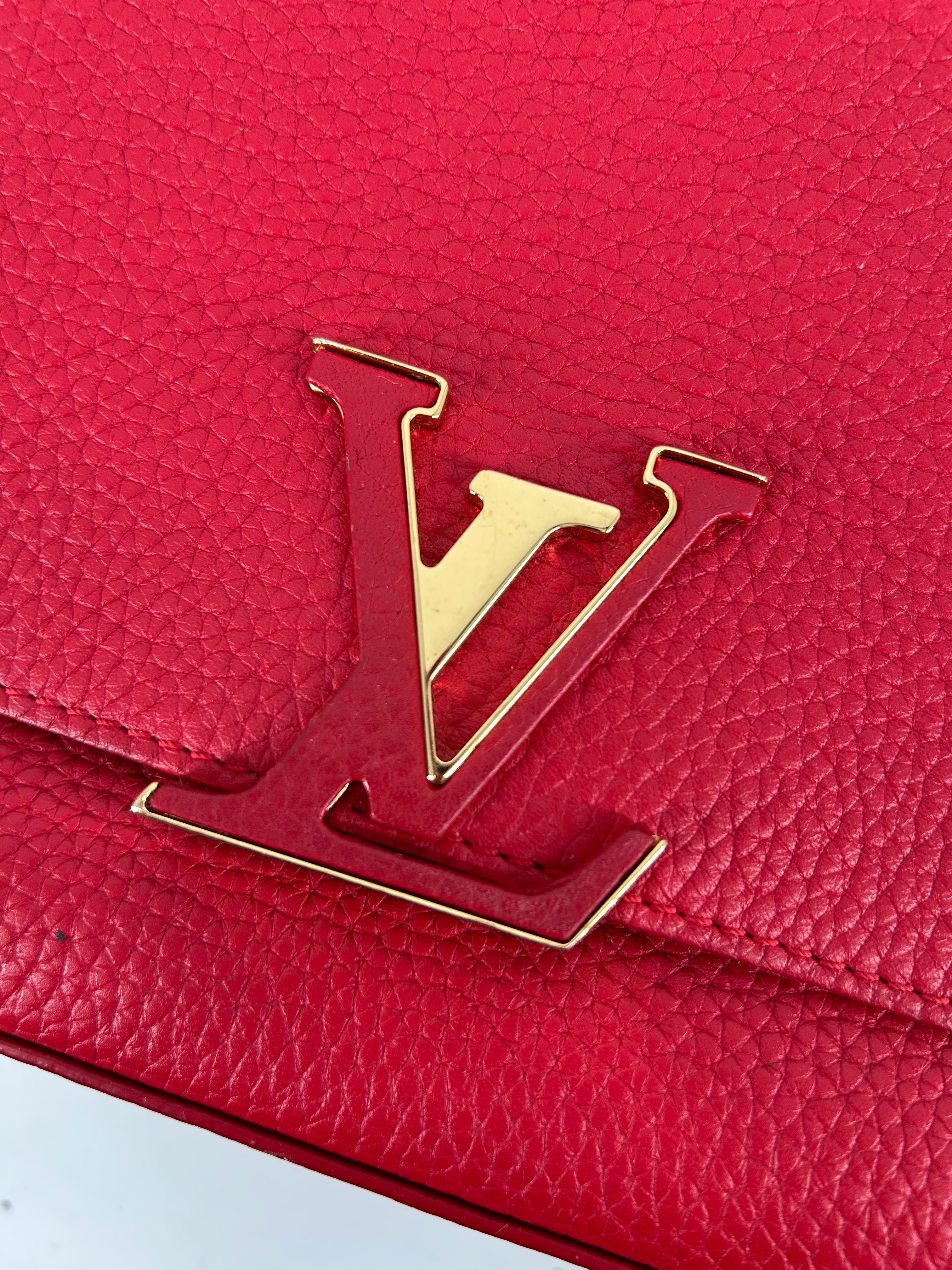 LOUIS VUITTON/Cross Body Bag/Leather/RED/RED VOLTA GOLD LINING HARDWARE view 5
