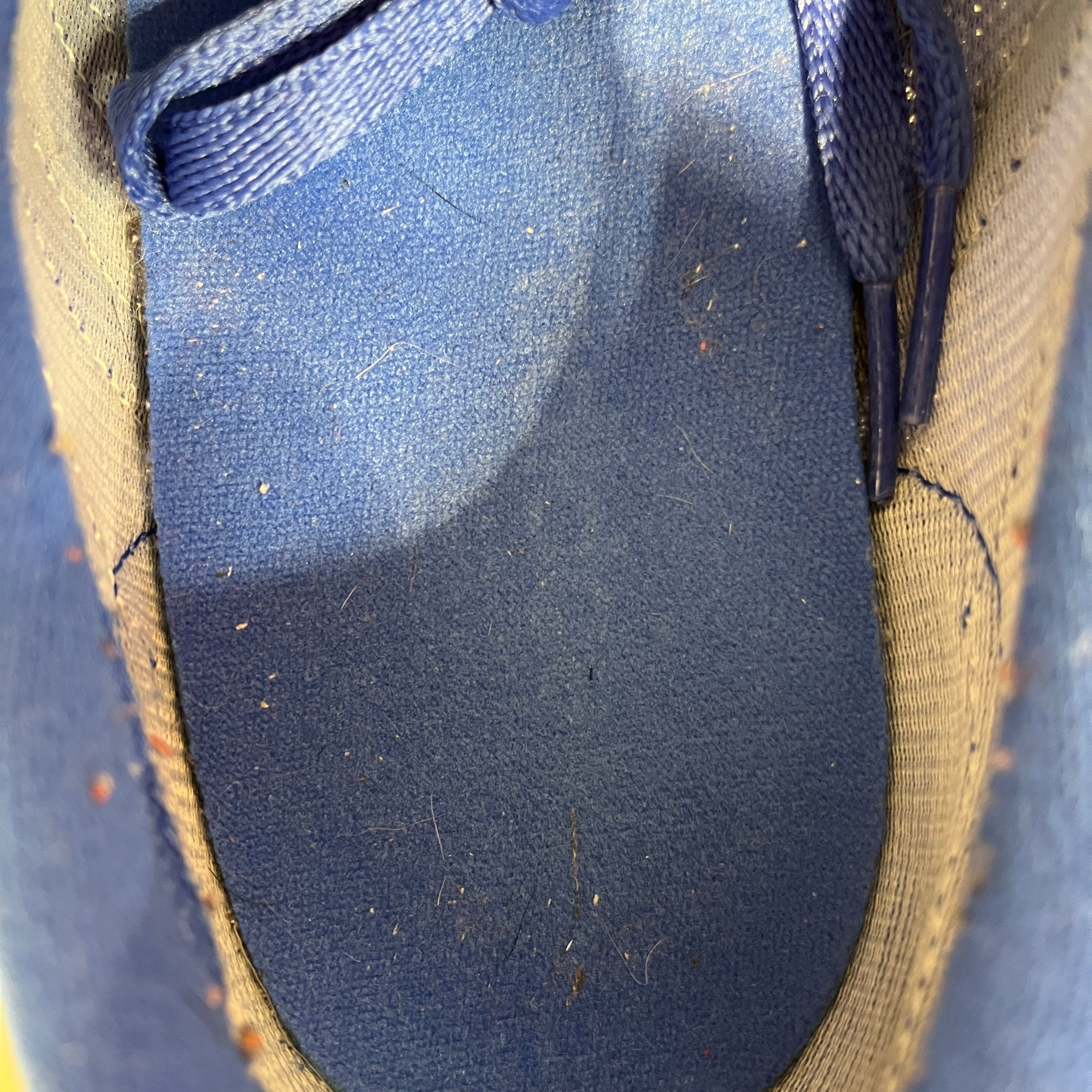 adidas/Low-Sneakers/US 9/Stripe/Suede/NVY/LA Trainer view 3