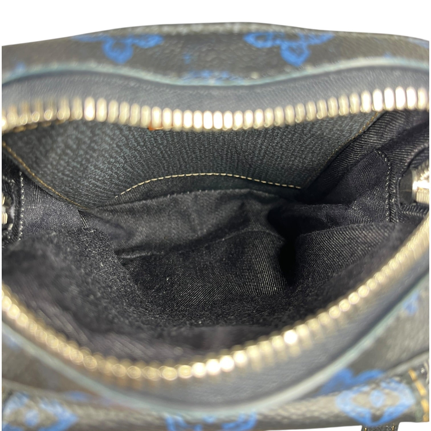 LOUIS VUITTON/Cross Body Bag/Monogram/Leather/BLU/CHRISTOPHER WEARABLE WALLET view 4