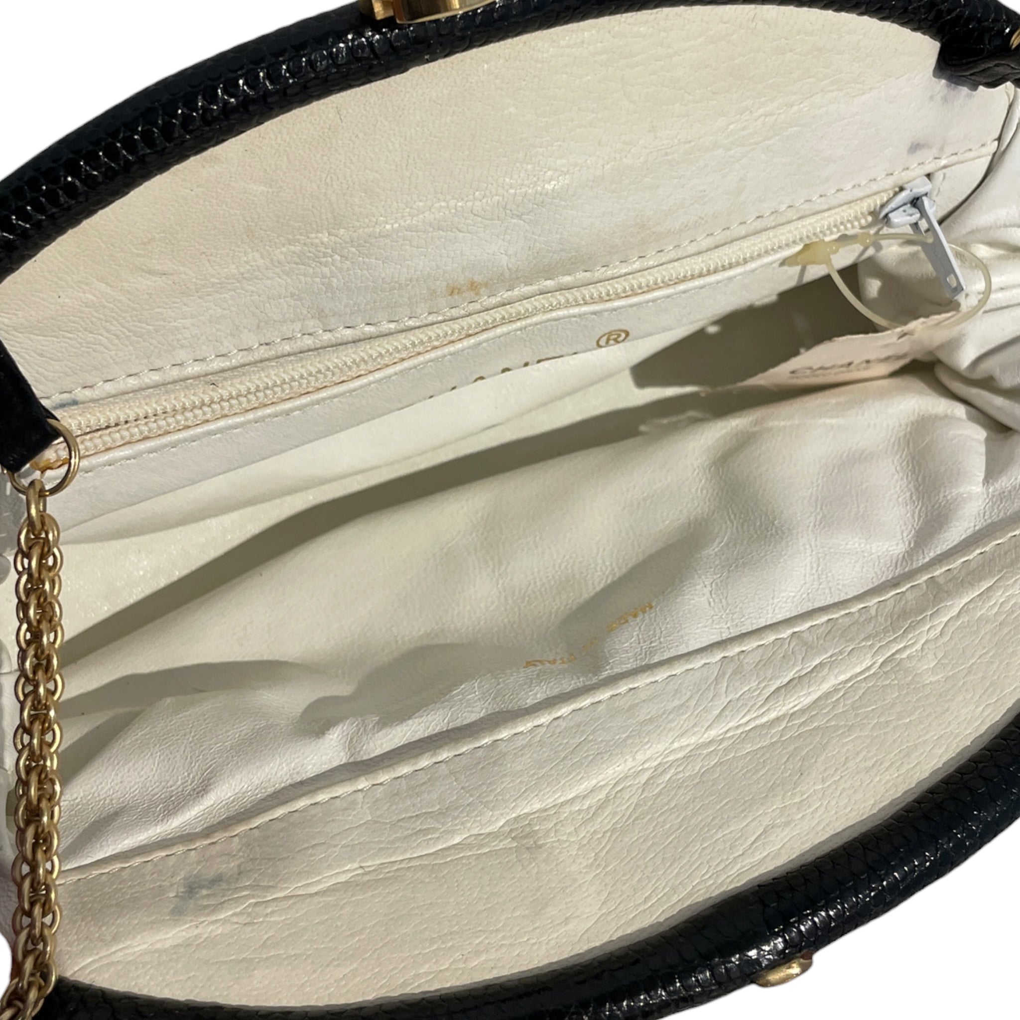 CHANEL/Cross Body Bag/Leather/WHT/Black Lining/Gold Chain view 5