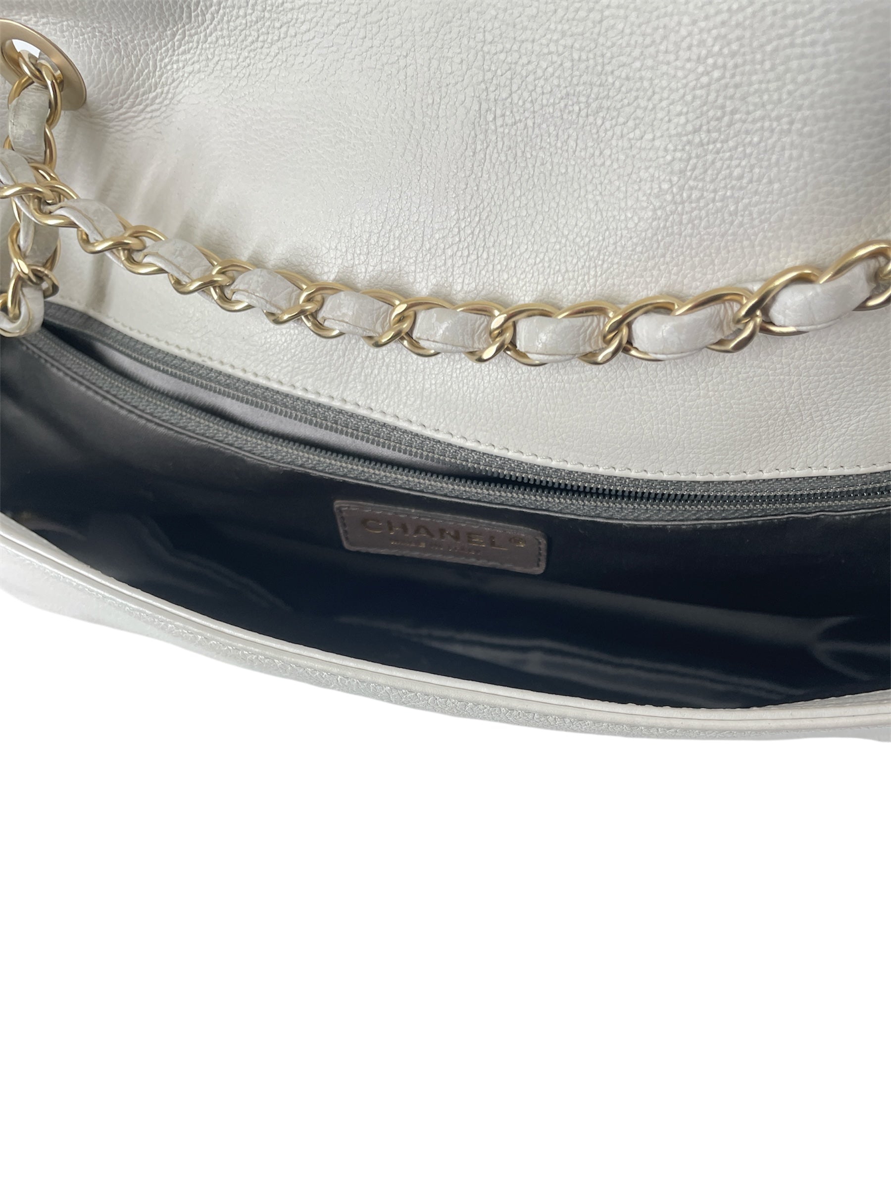 CHANEL/Cross Body Bag/Leather/WHT/12583569 view 4