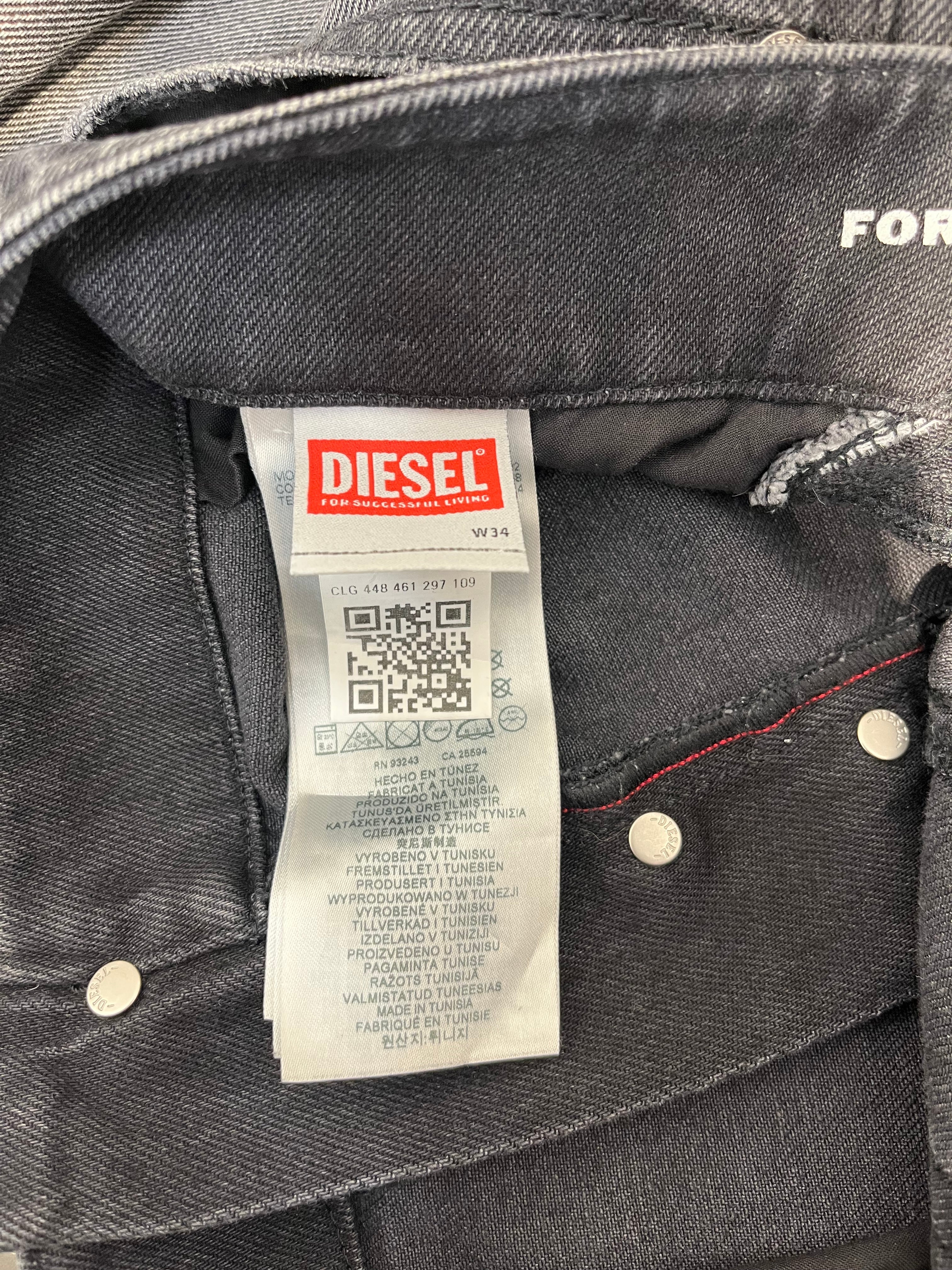 DIESEL/Straight Pants/34/Cotton/GRY/DARKWASH JEANS ADJUSTABLE BACK view 3