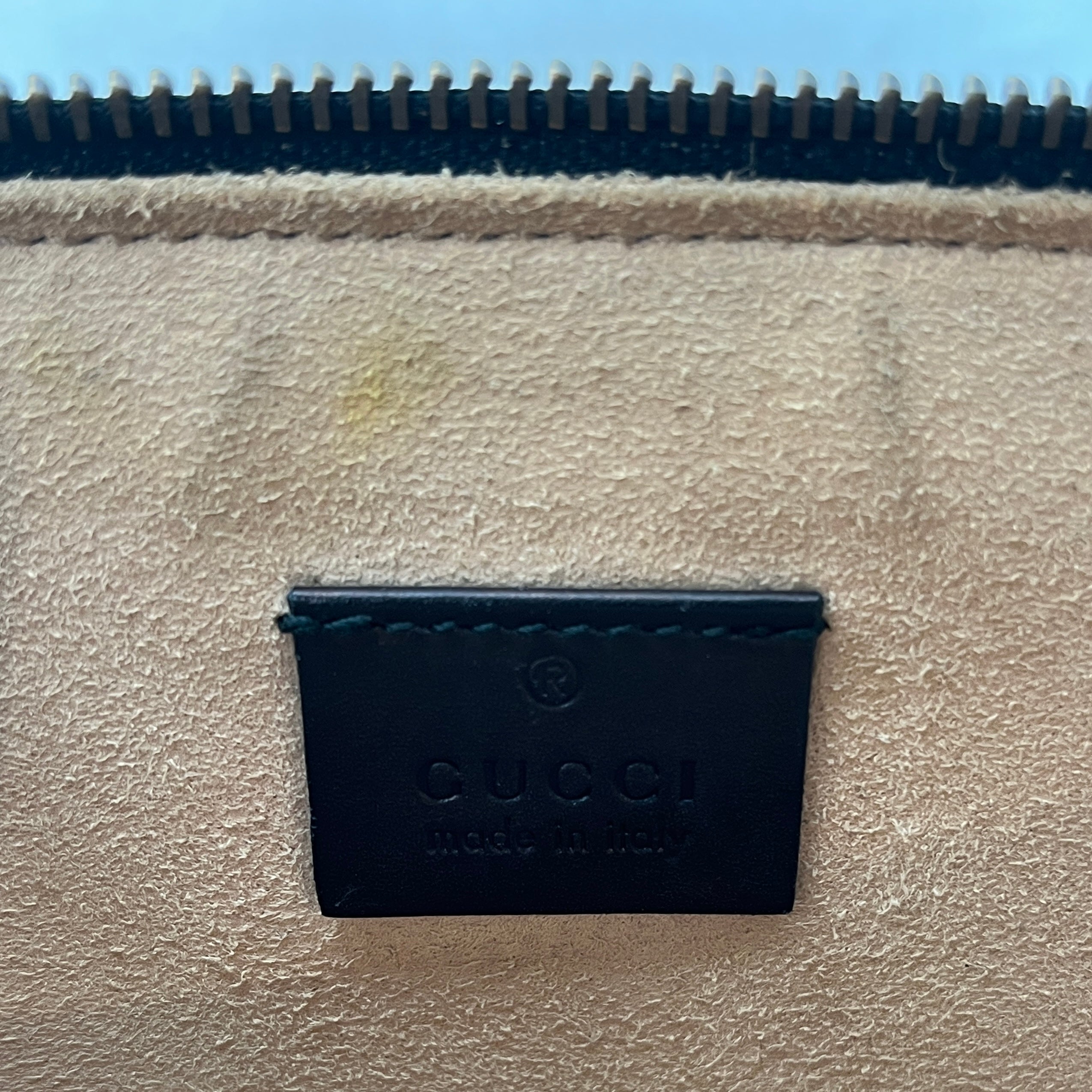 GUCCI/Pouch/Leather/BLK/life is gucci pouch view 5
