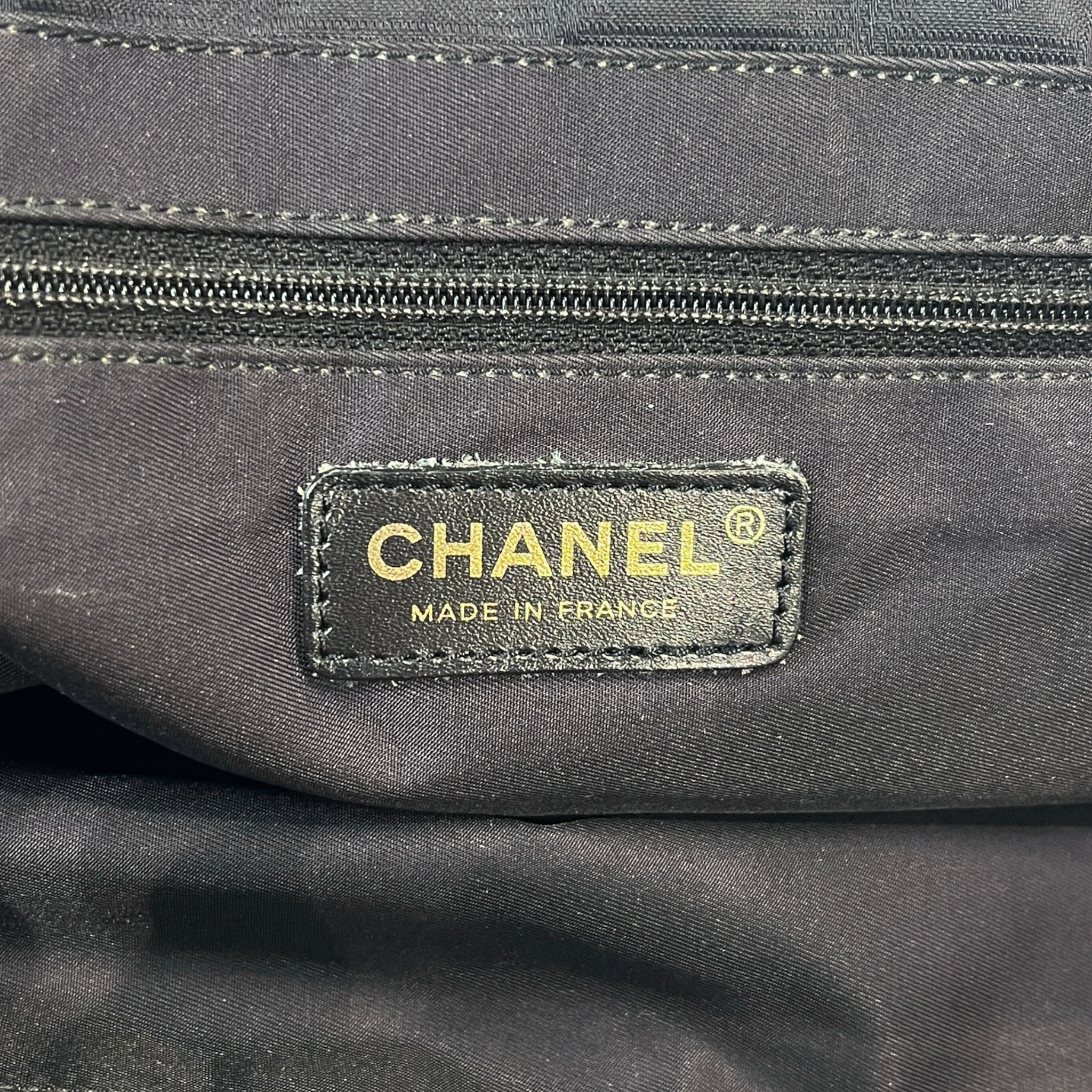 CHANEL/Tote Bag/Hombre Check/Nylon/BLK/TRAVEL LINE TOTE BAG view 5