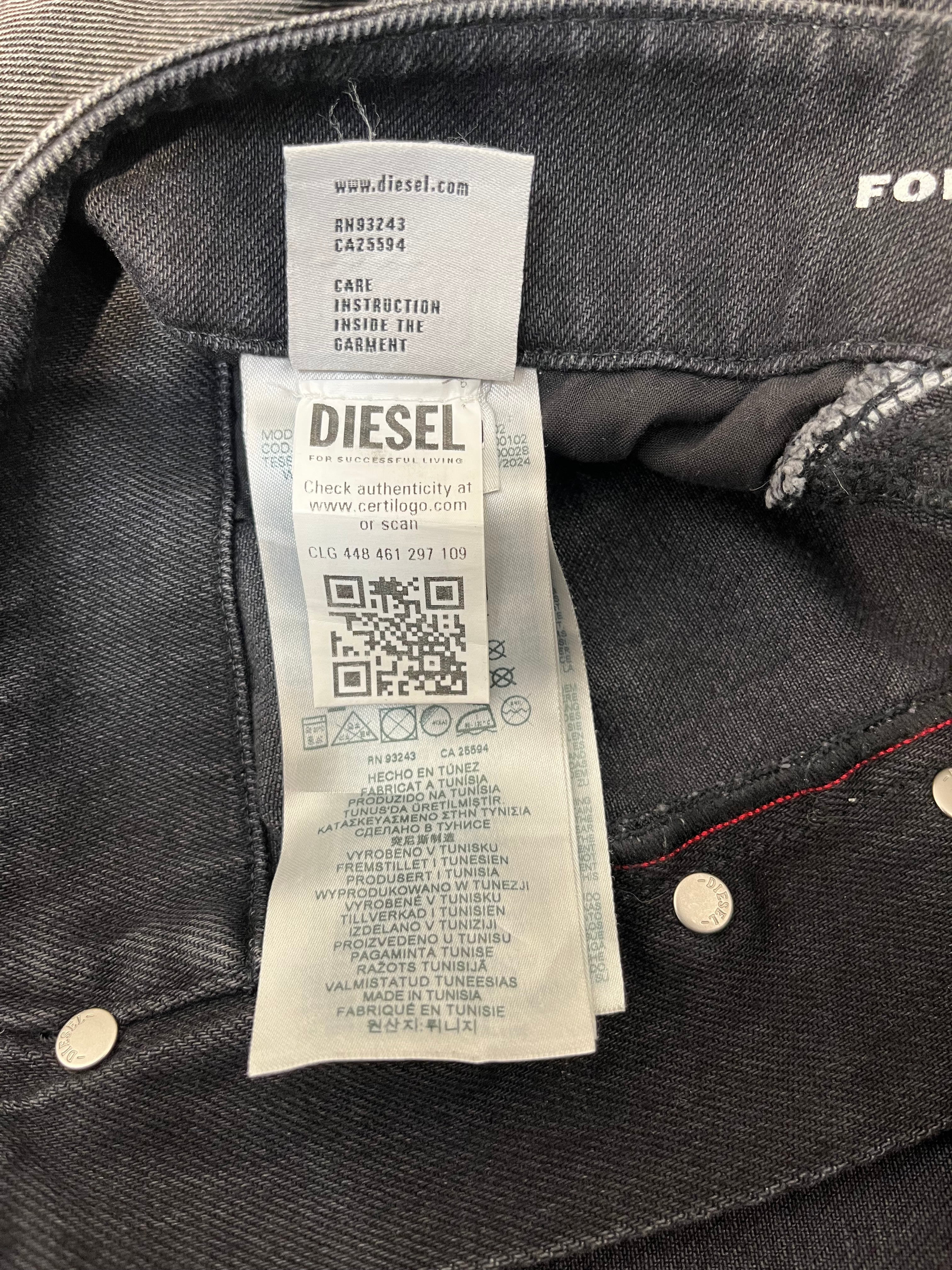DIESEL/Straight Pants/34/Cotton/GRY/DARKWASH JEANS ADJUSTABLE BACK view 4