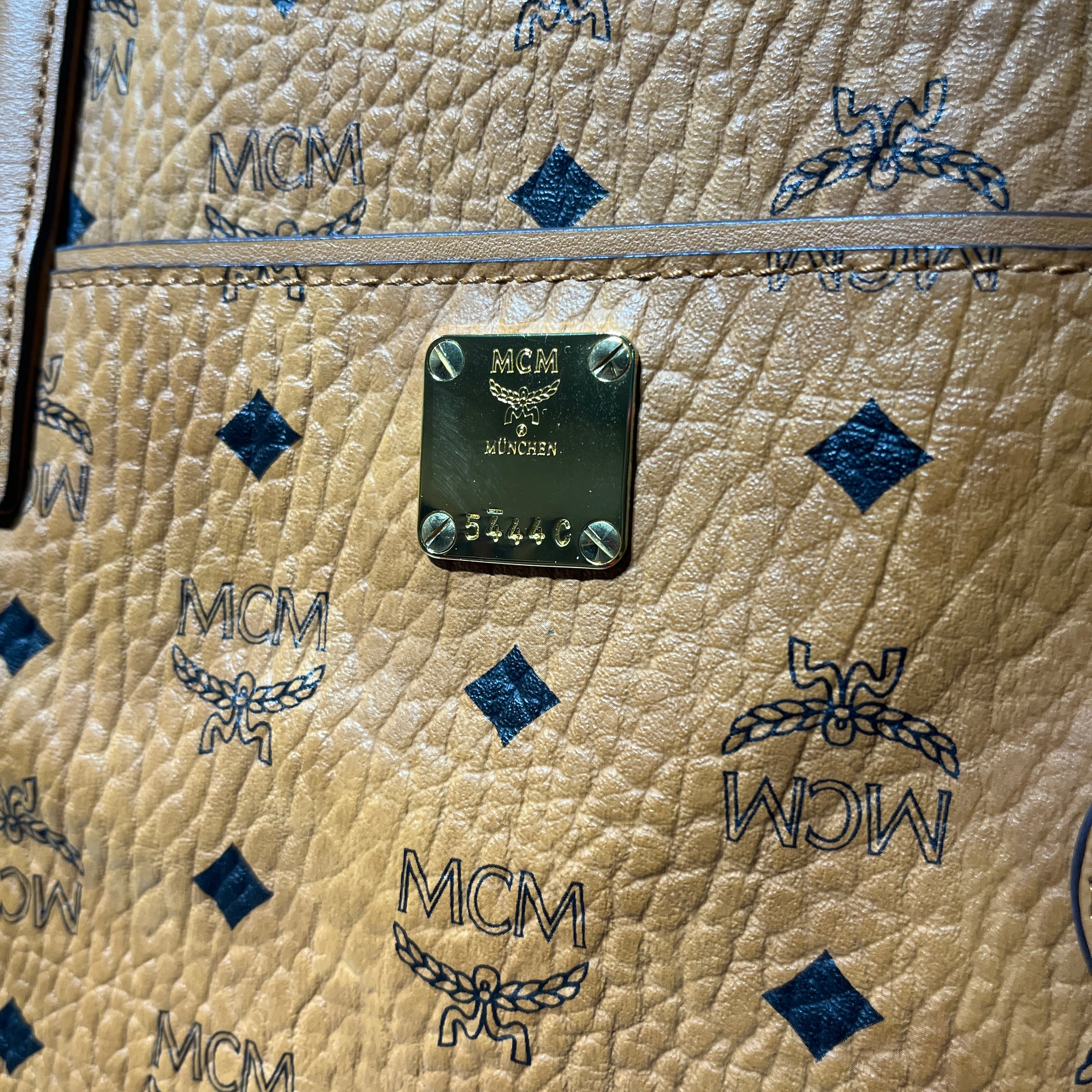 MCM/Bag/Monogram/Leather/CML/ANYA VISETOS YEAR OF THE MOUSE view 4