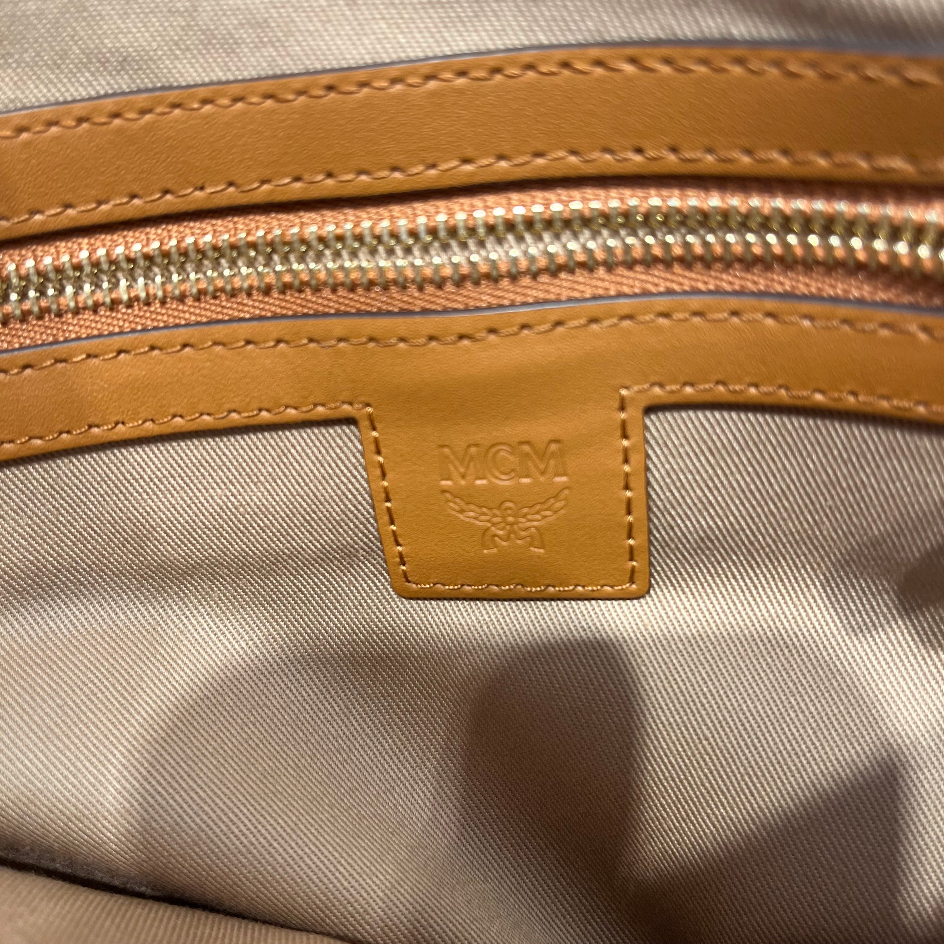 MCM/Cross Body Bag/All Over Print/CML/crossbody pouch in visetos view 5