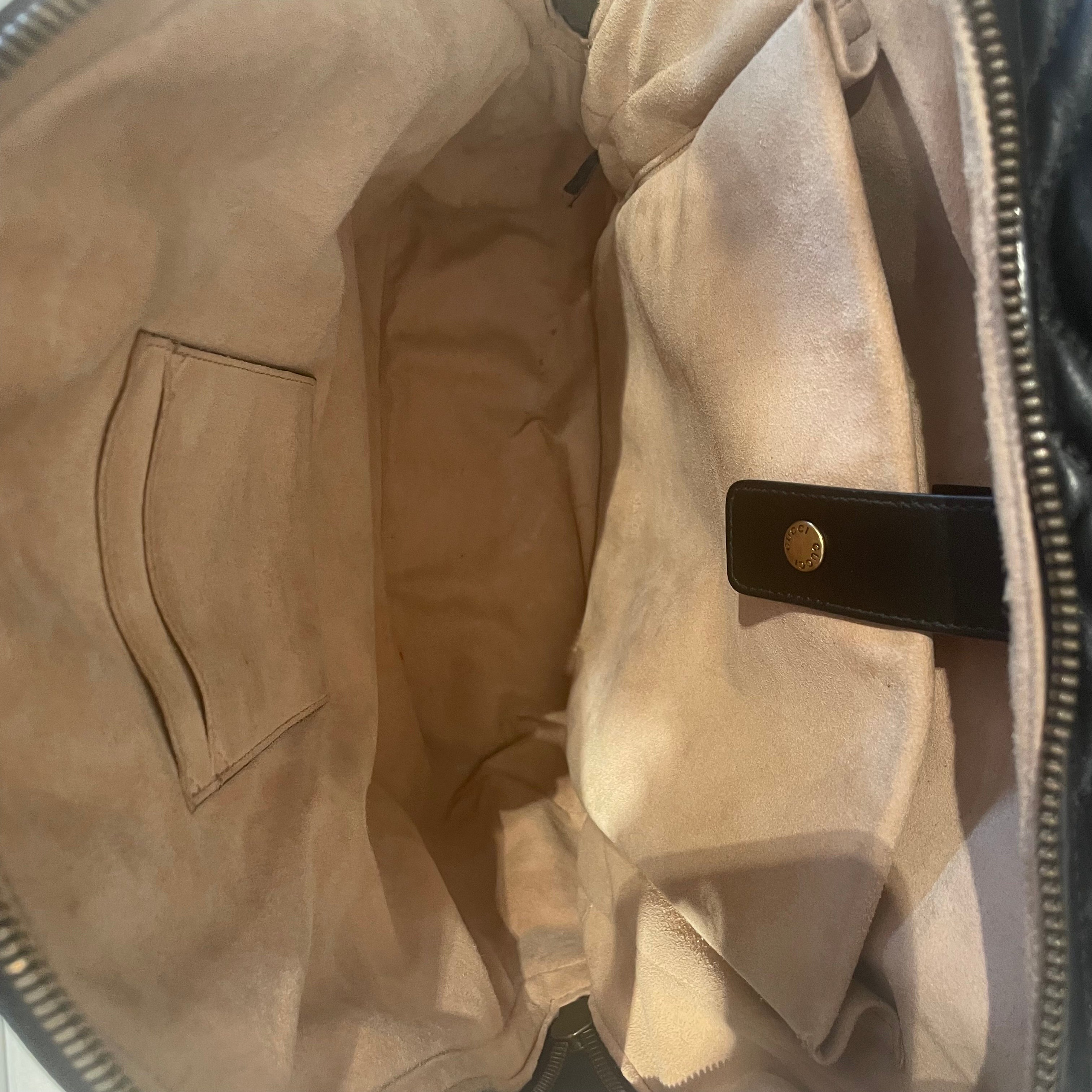 GUCCI/Backpack/Leather/BLK/gg marmot matelasse view 4