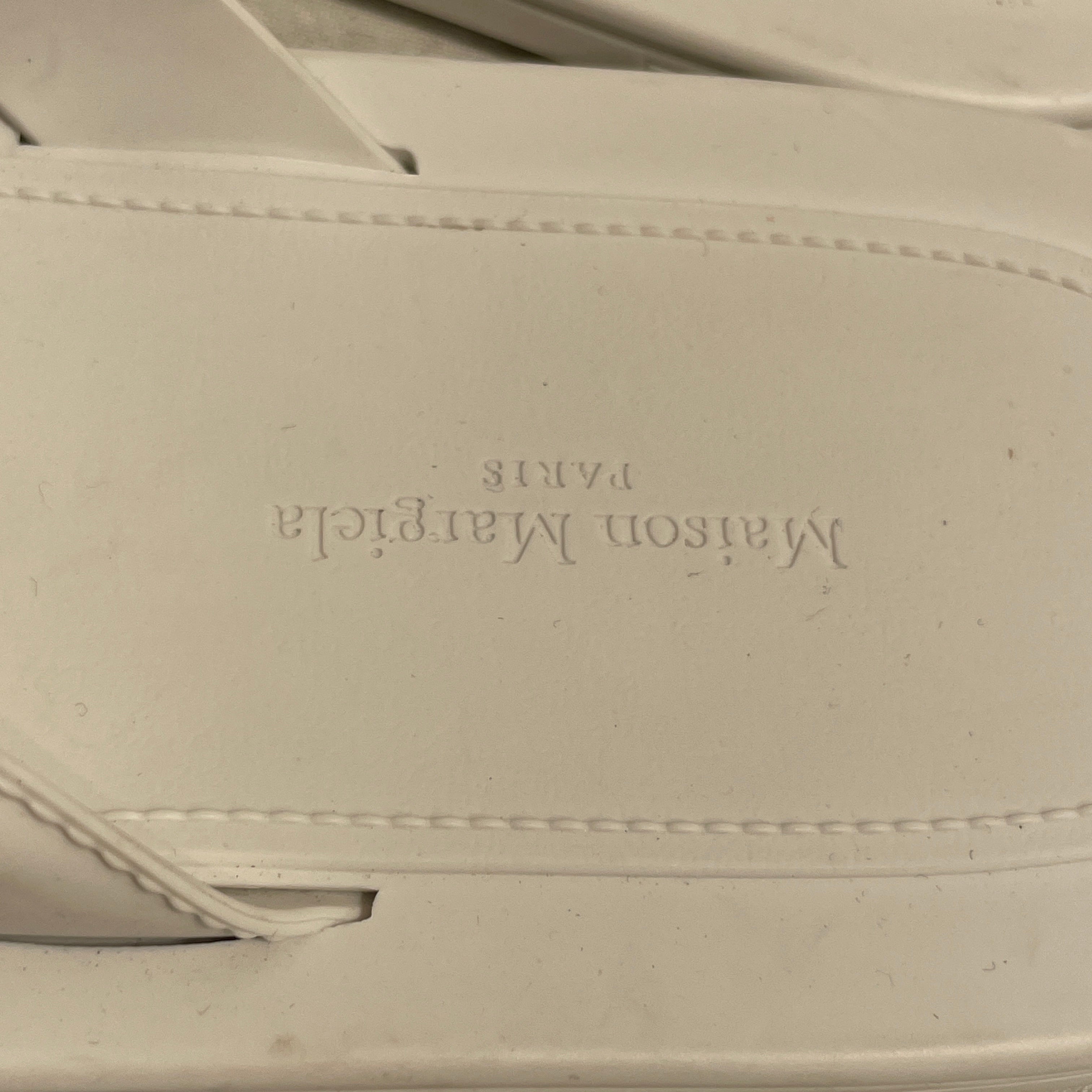 Maison Margiela/Sandals/EU 44/WHT/TABI FLOP view 3