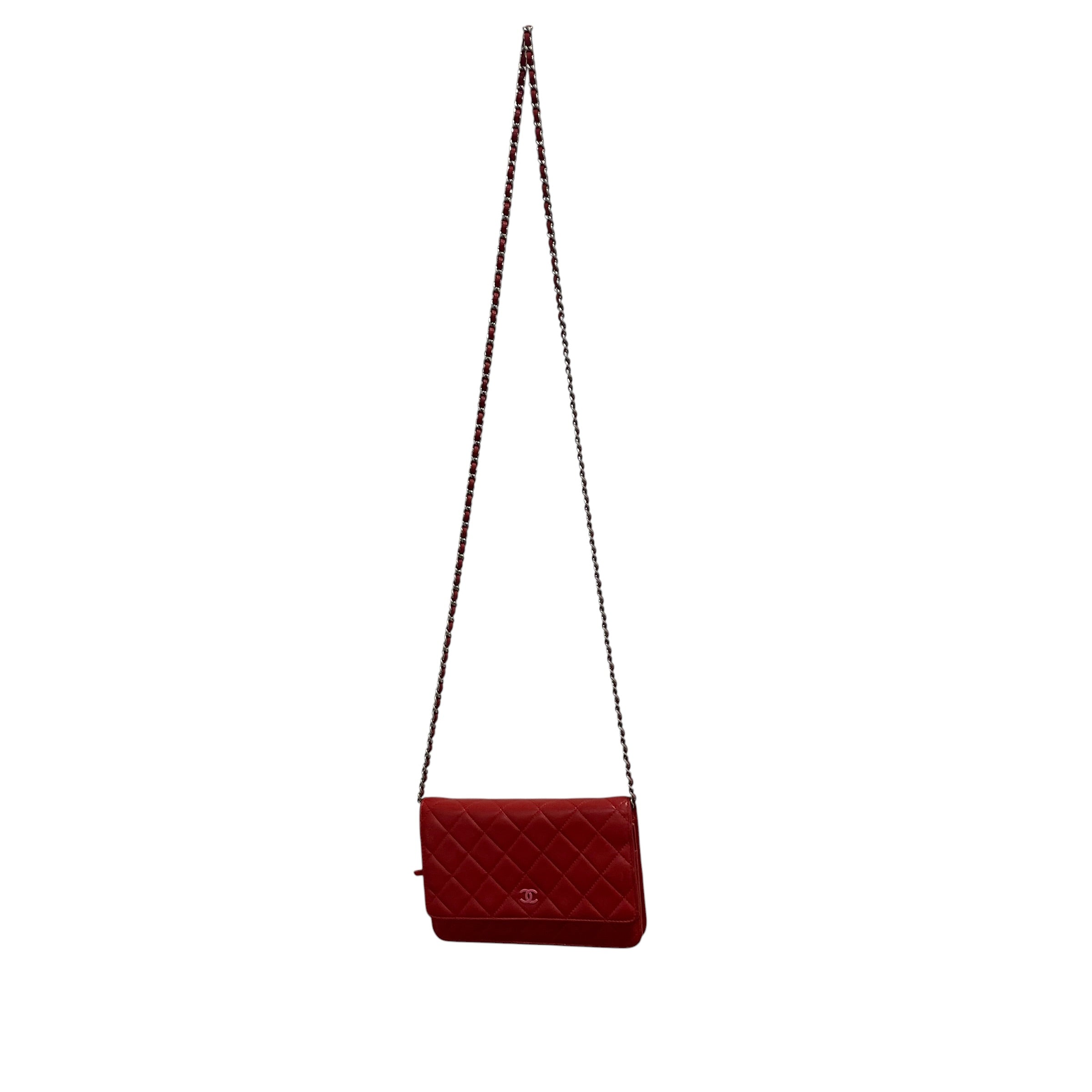 CHANEL/Cross Body Bag/Leather/RED/9gokctw view 3