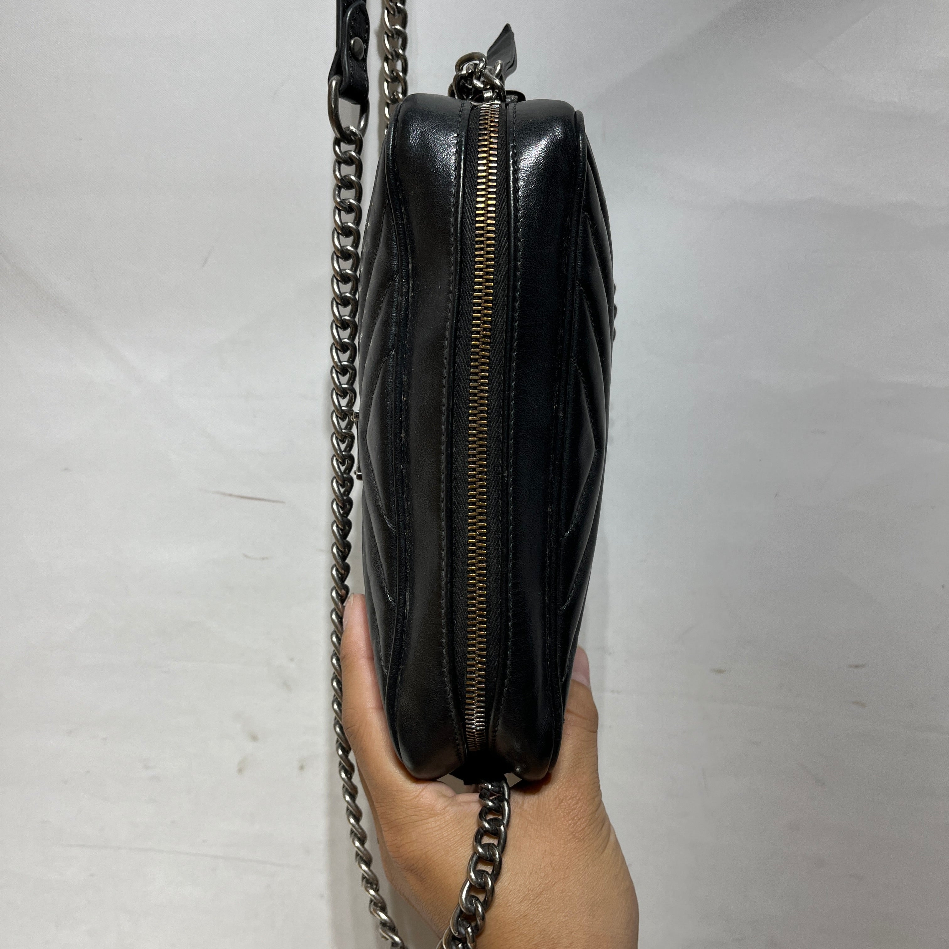 YVES SAINT LAURENT/Cross Body Bag/Leather/BLK/Quilted Leather Bag view 11