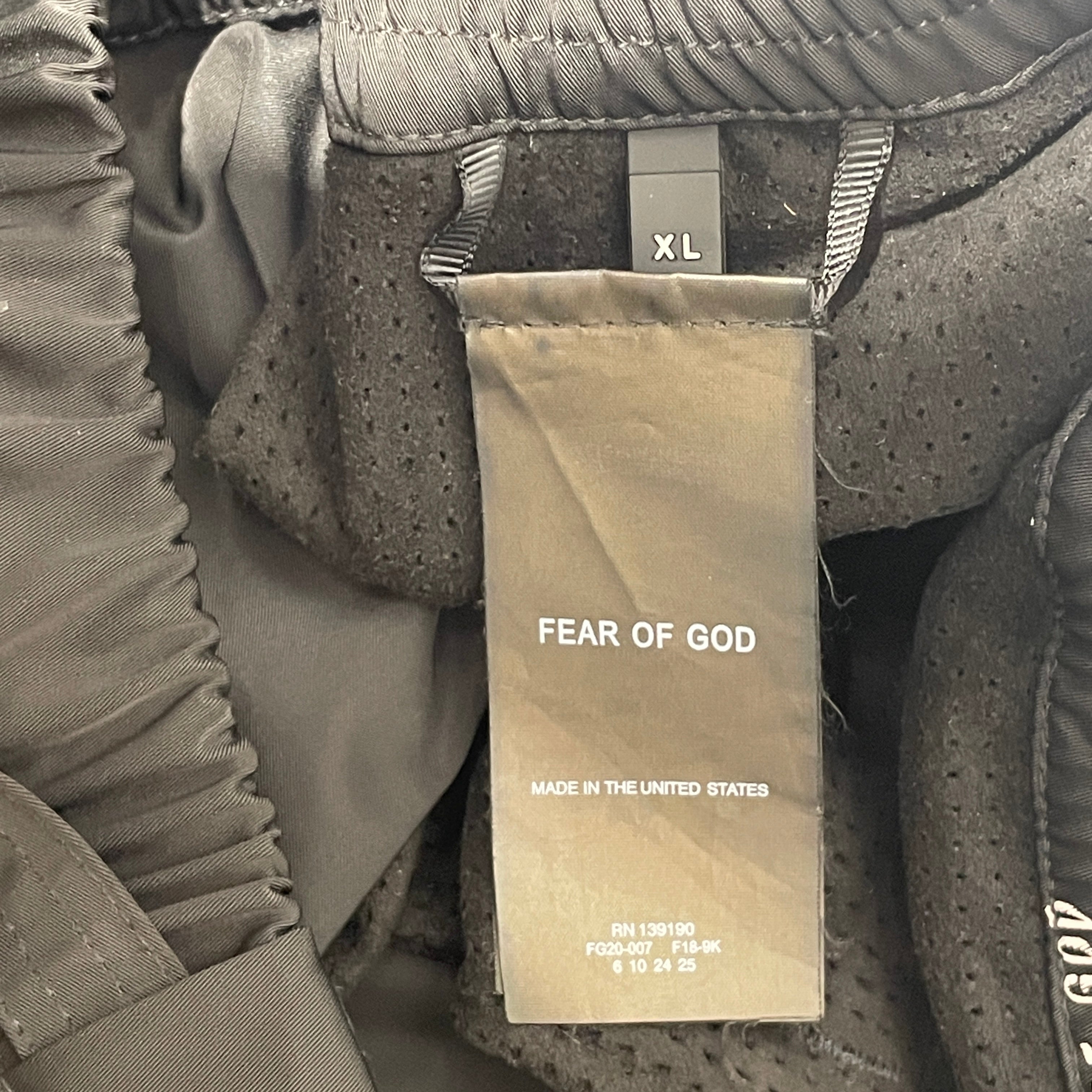 FEAR OF GOD/Pants/XL/Nylon/BLK/Monogram/black view 4