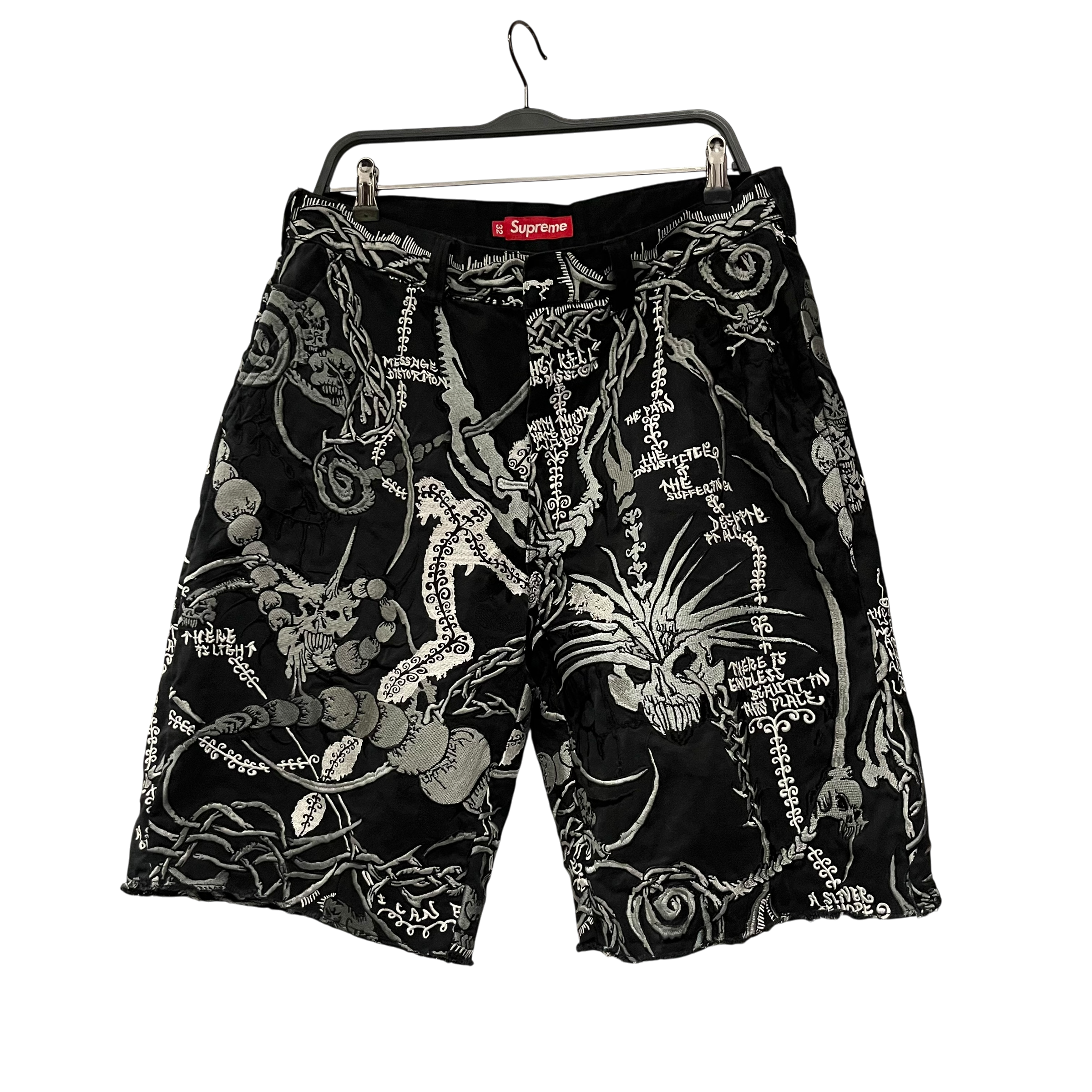 Supreme/Shorts/32/Cotton/BLK/All Over Print/wombat embroidered view 1