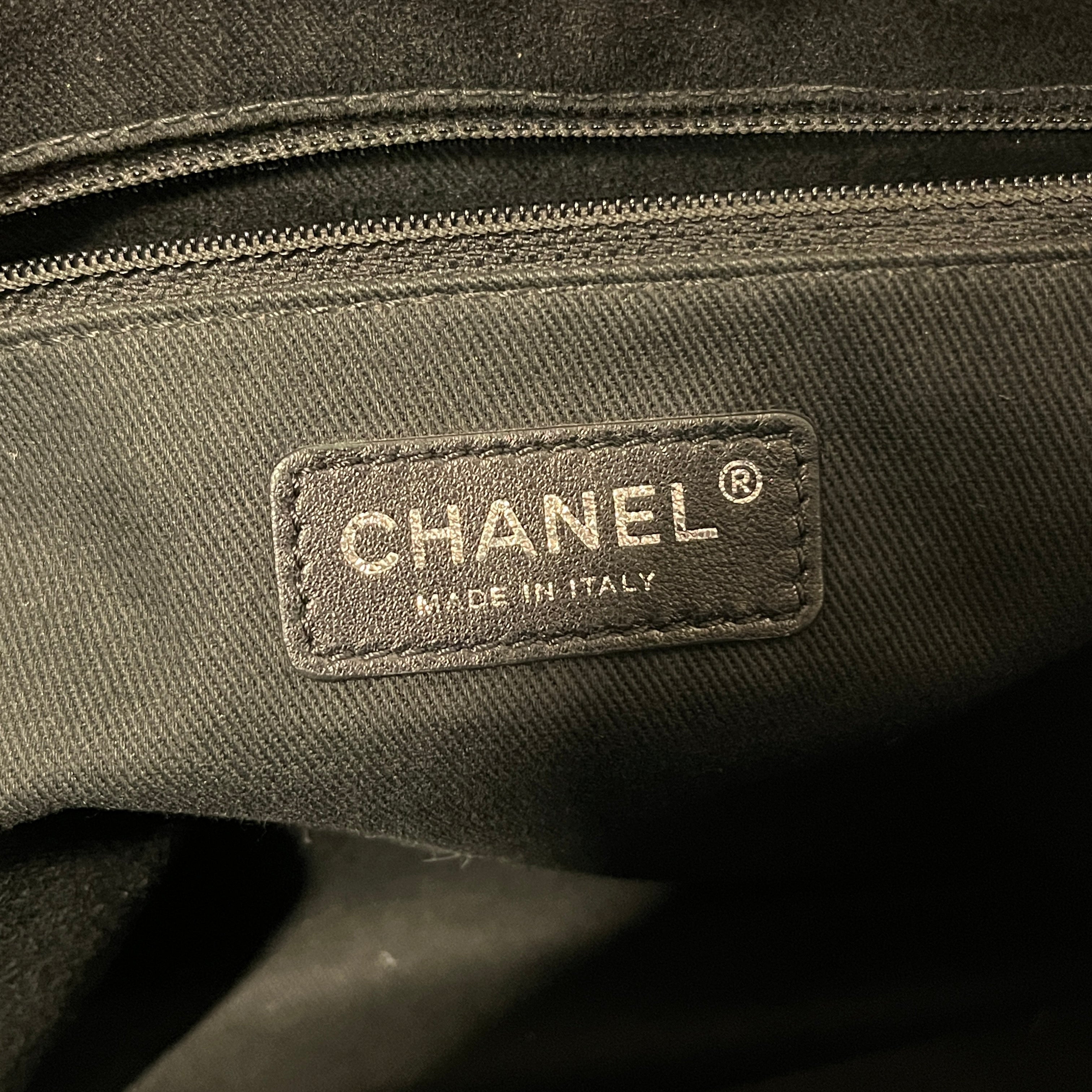 CHANEL/Tote Bag/Leather/BLU/Quilted shopping tote view 5