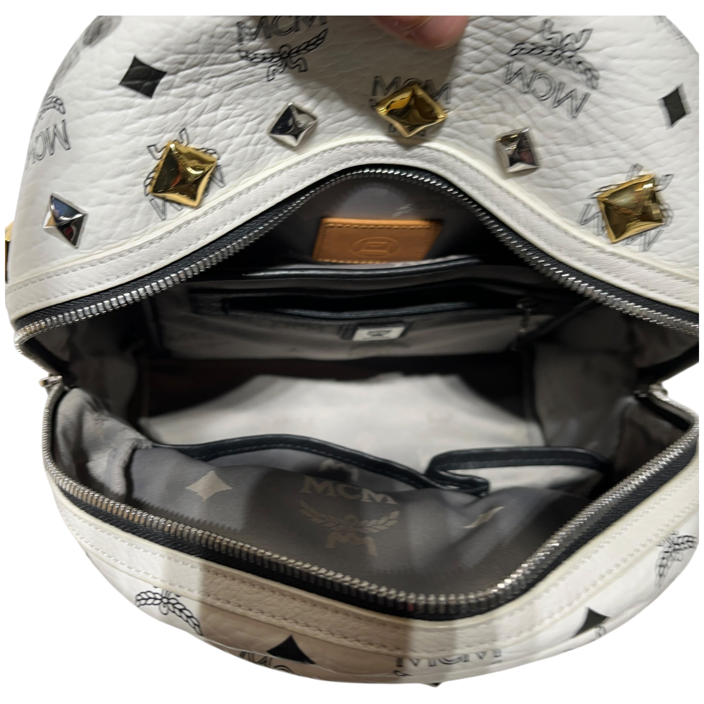 MCM/Backpack/Monogram/Leather/WHT/STARK VEGAN LEATHER view 5