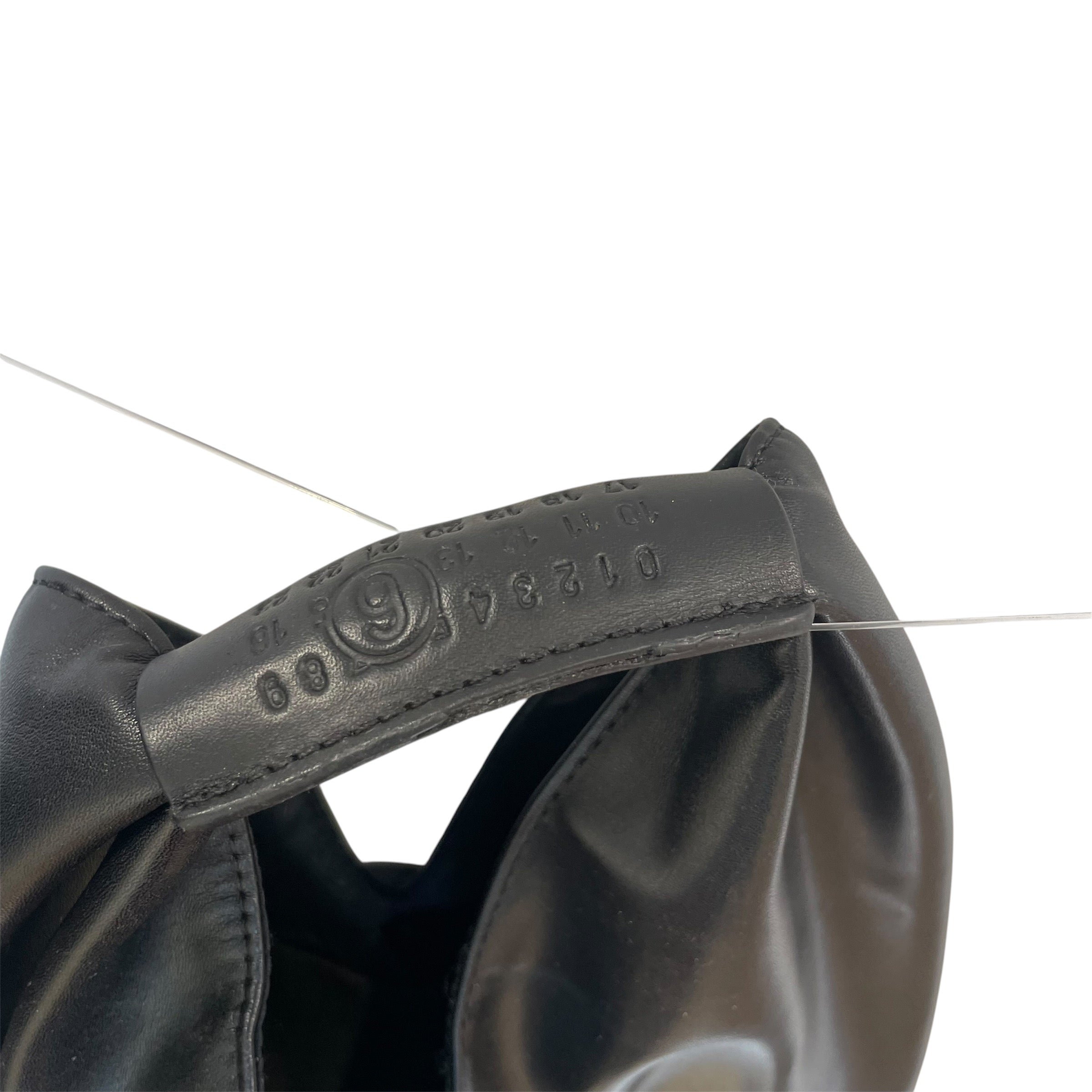 Maison Margiela/Hand Bag/Leather/BLK/#'s on handle/whi stitch line view 3