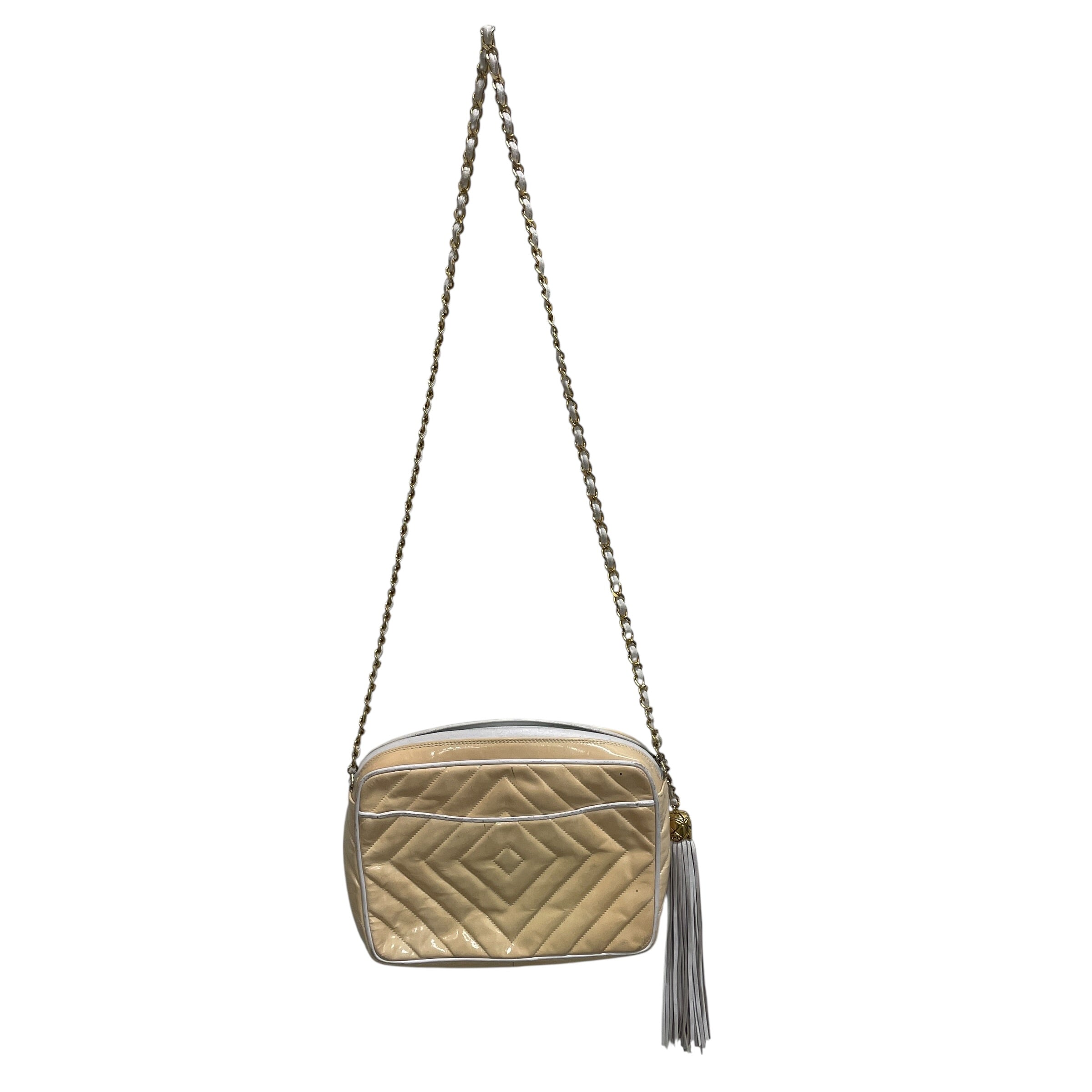 CHANEL/Cross Body Bag/Leather/CRM/4kwc36m view 2