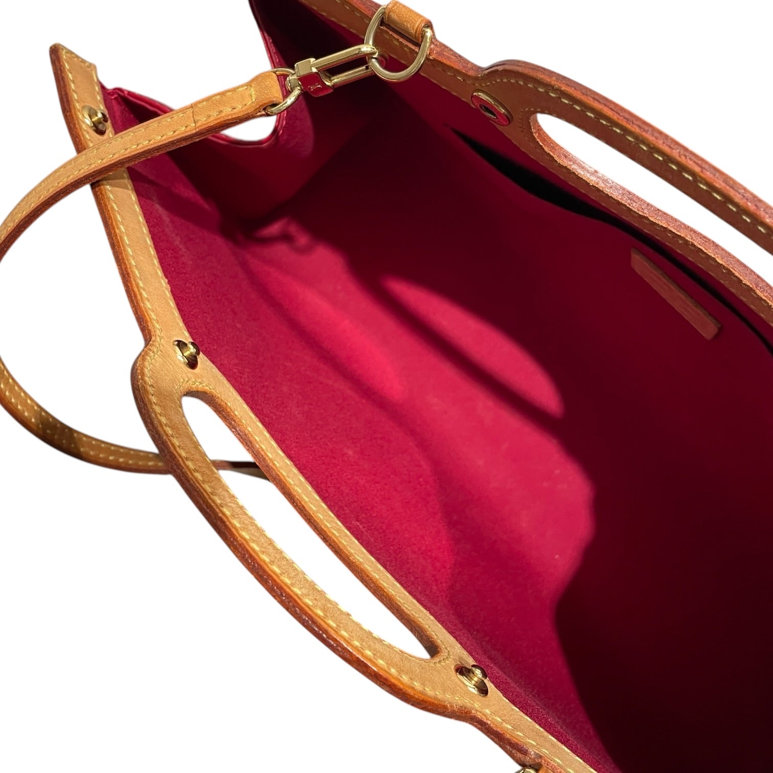 LOUIS VUITTON/Cross Body Bag/Leather/RED/Red Roxbury Drive Bag view 4