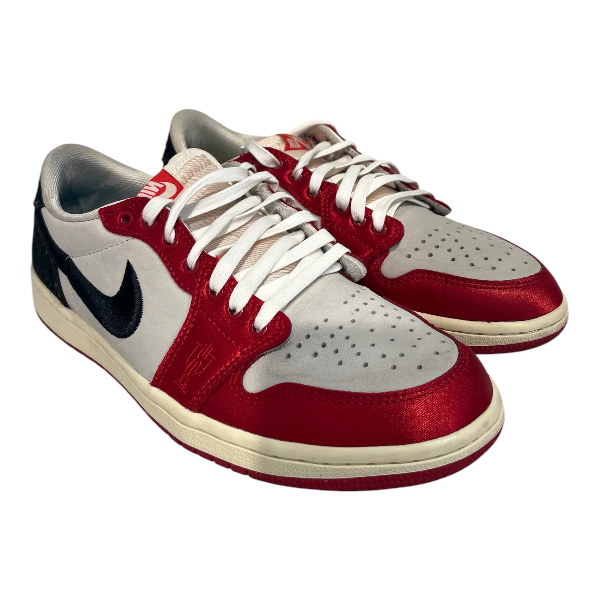 NIKE/Low-Sneakers/US 8/Leather/RED/FN0432-100 satin trophyroom view 1