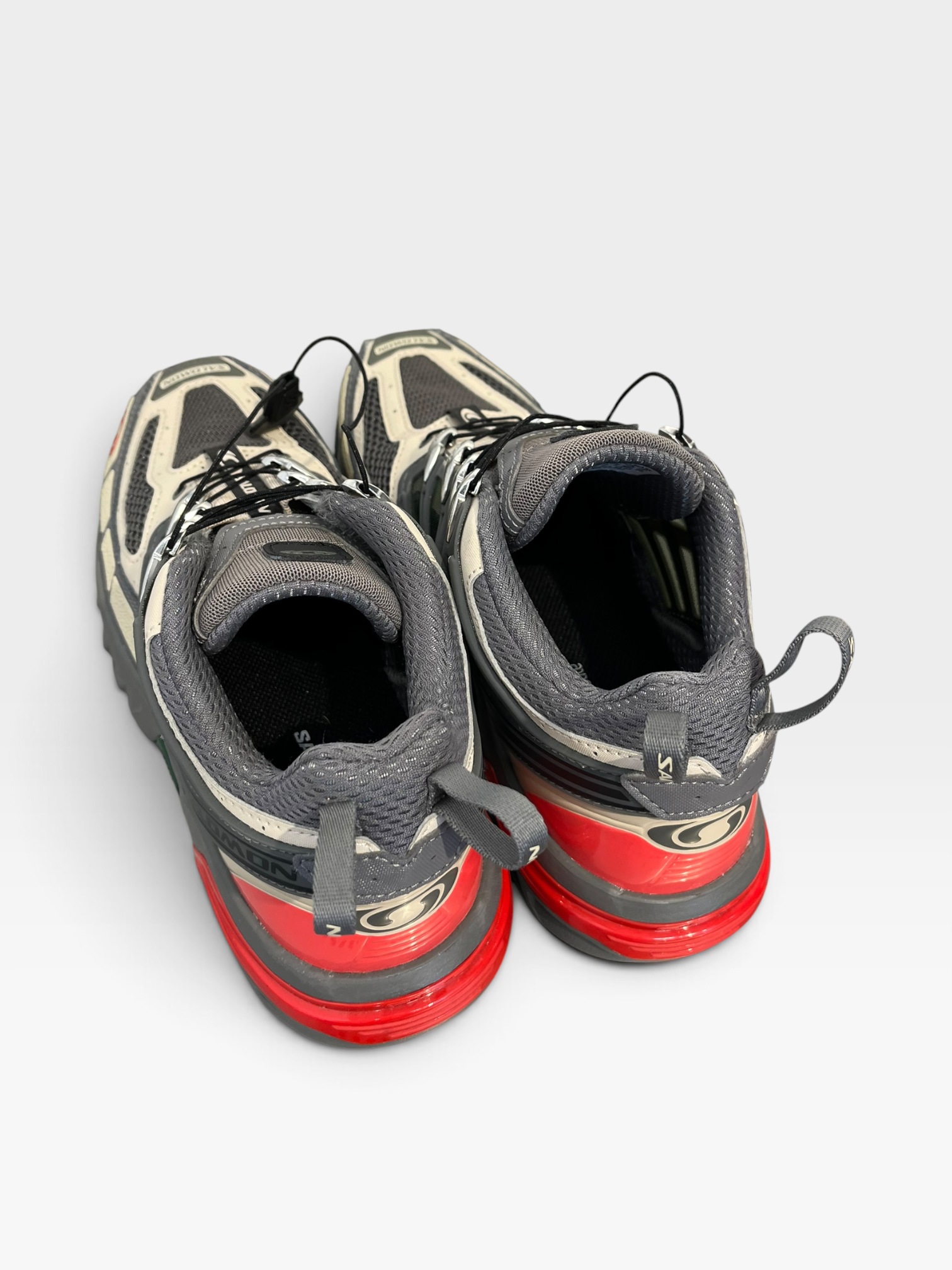 salomon/Low-Sneakers/US 8/MLT/grey/beige view 2
