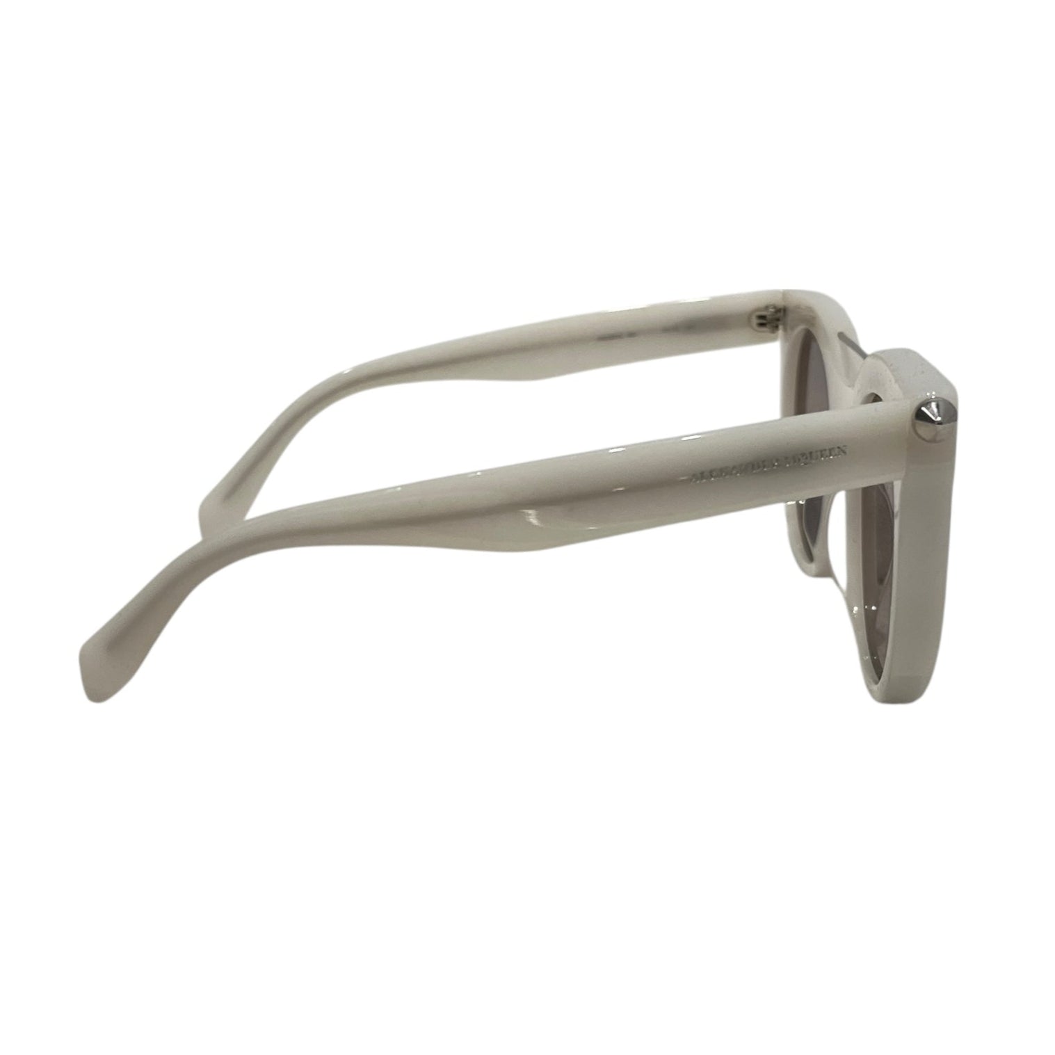 Alexander McQueen/Sunglasses/OS/Celluloid/WHT/Wellington/MCQUEEN WHITE WAYFARER view 2